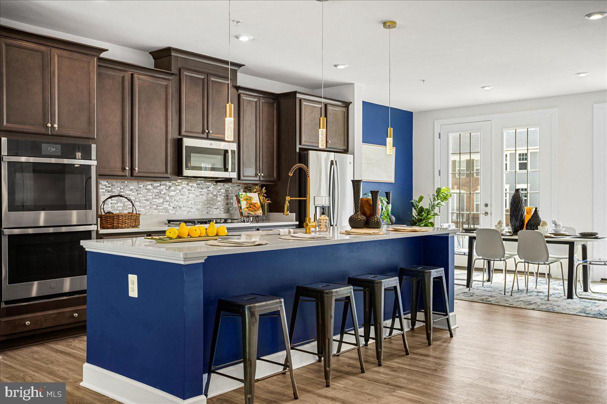 MARLBORO RIDGE - Residential