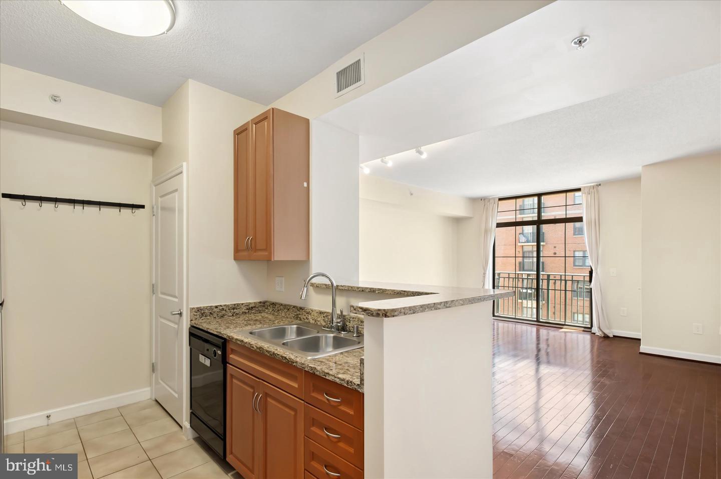 1111 25TH STREET NW 714