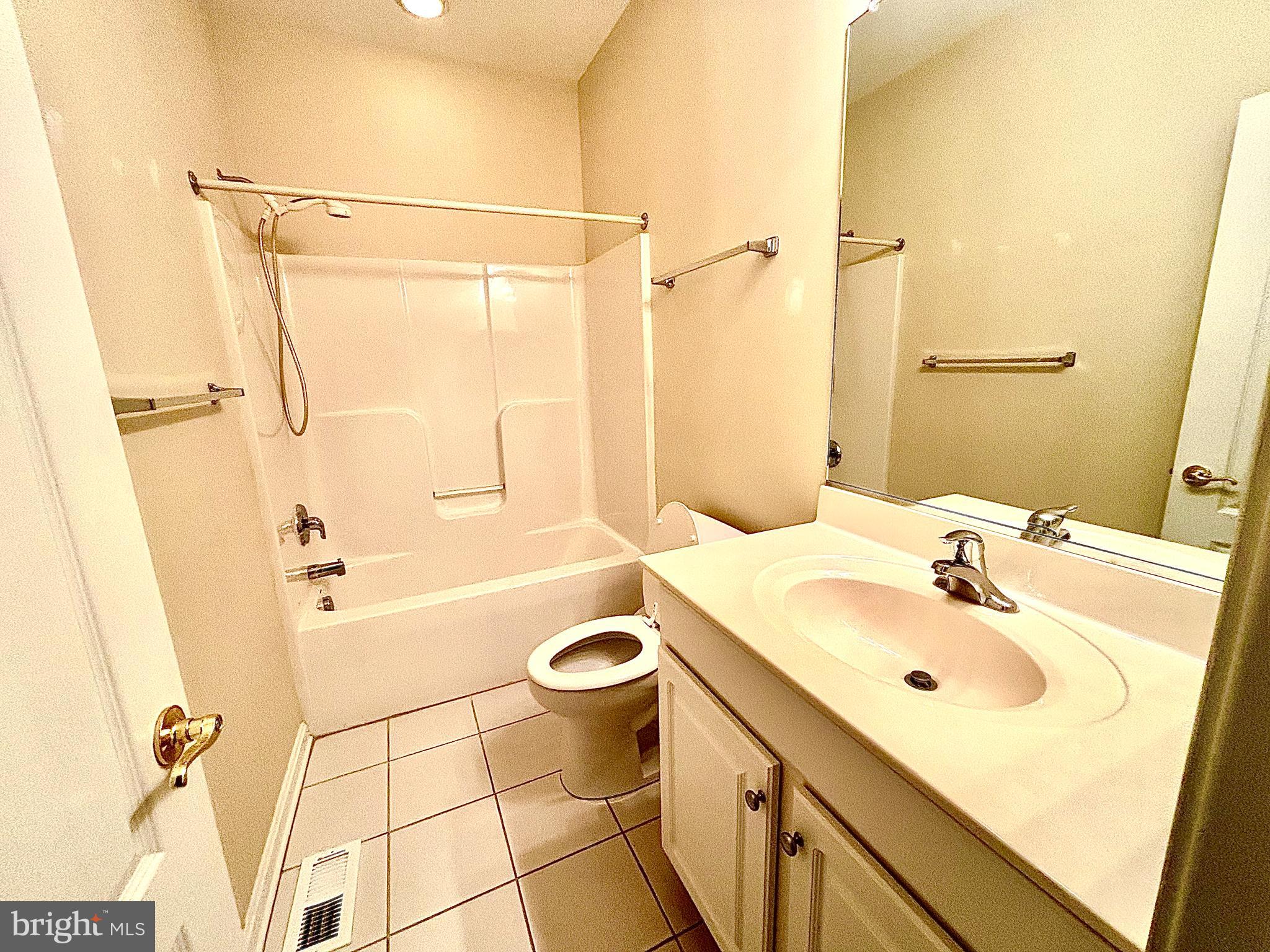 OCEAN PINES - THE PARKE - Residential