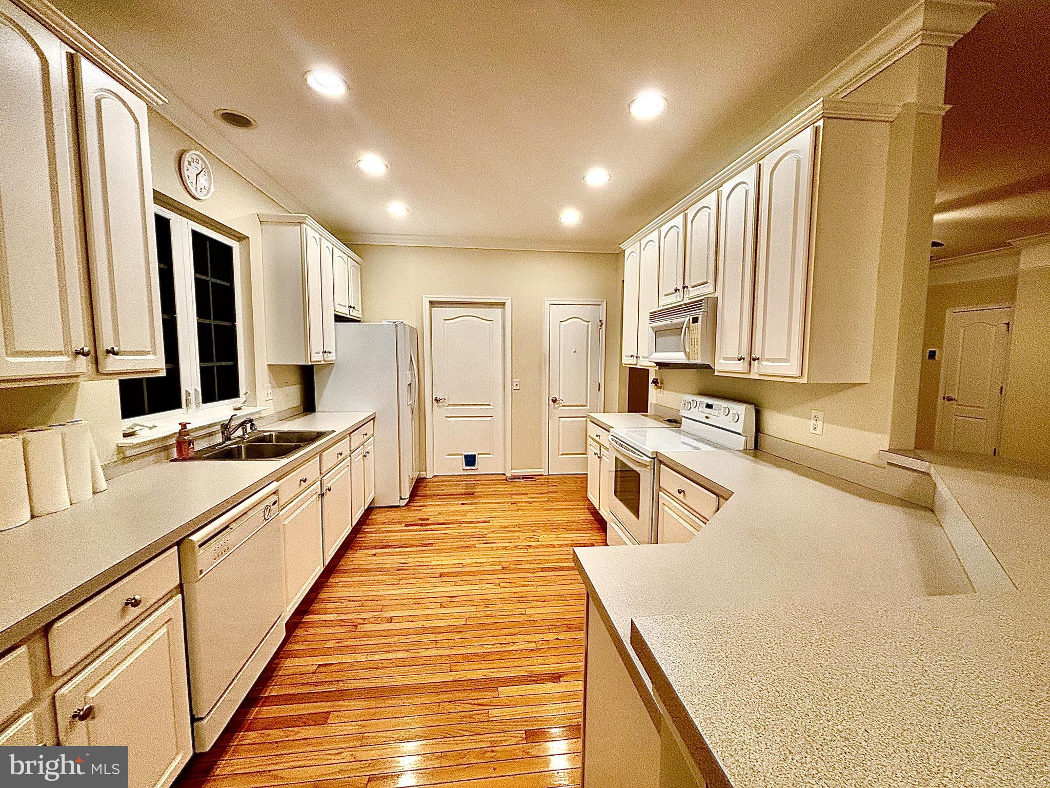 OCEAN PINES - THE PARKE - Residential