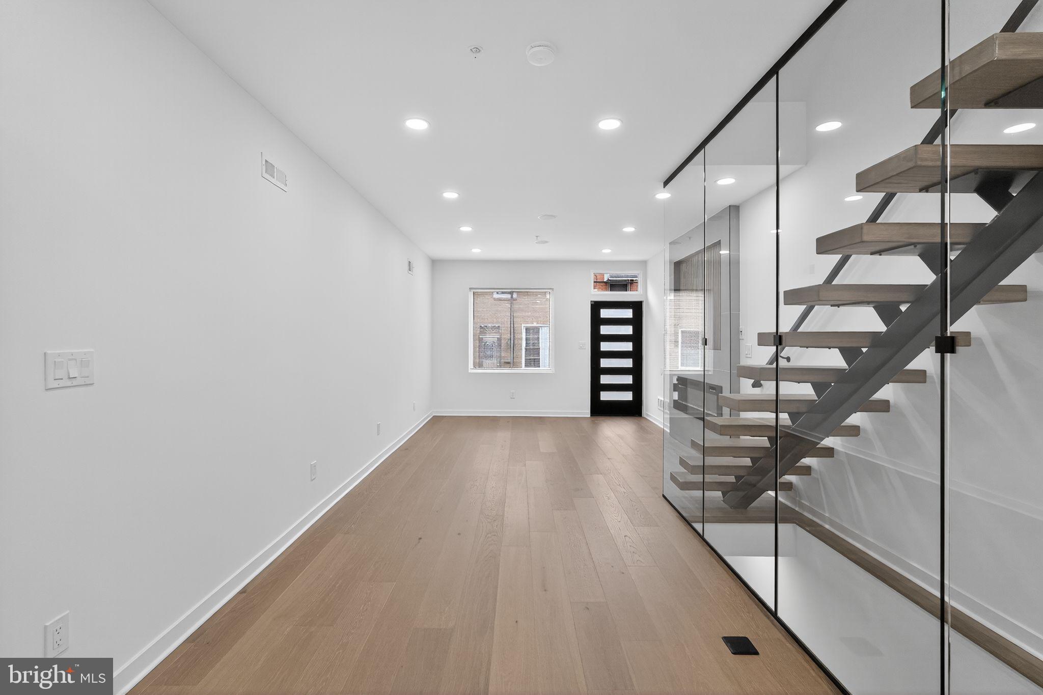 POINT BREEZE - Residential