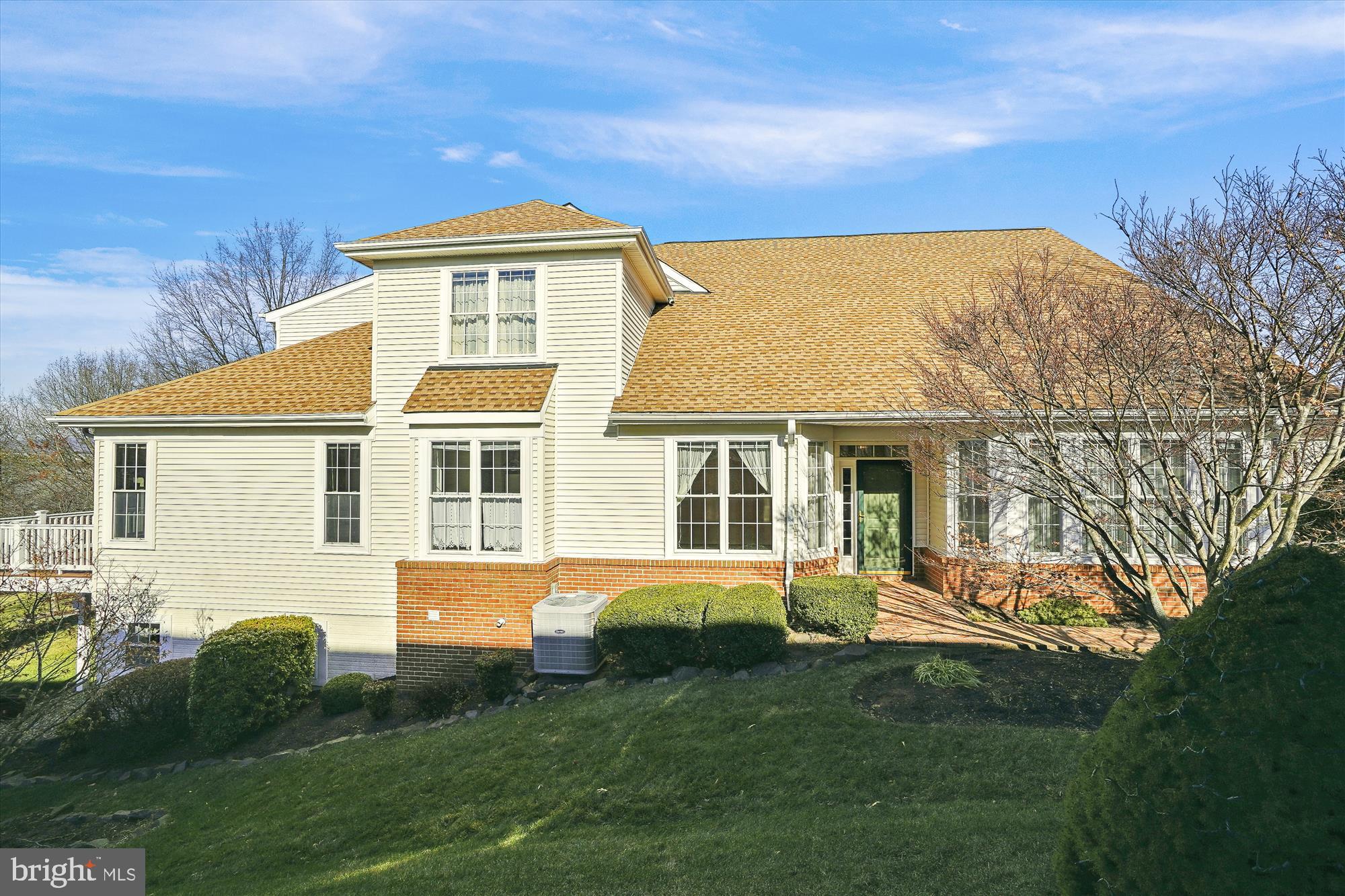 HERITAGE HUNT - Residential Lease