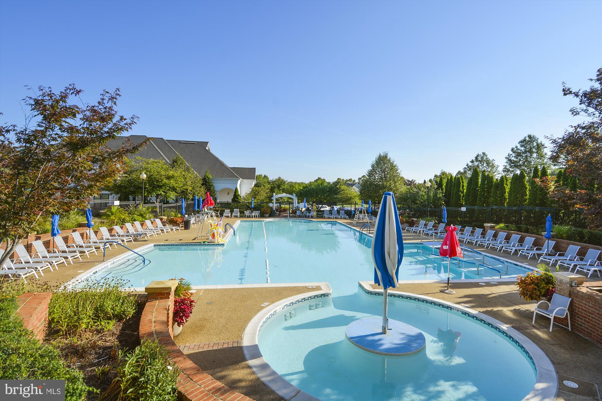 HERITAGE HUNT - Residential Lease