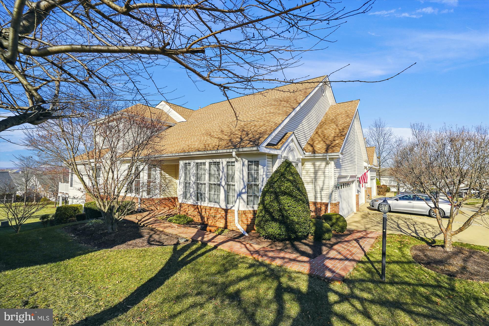 HERITAGE HUNT - Residential Lease