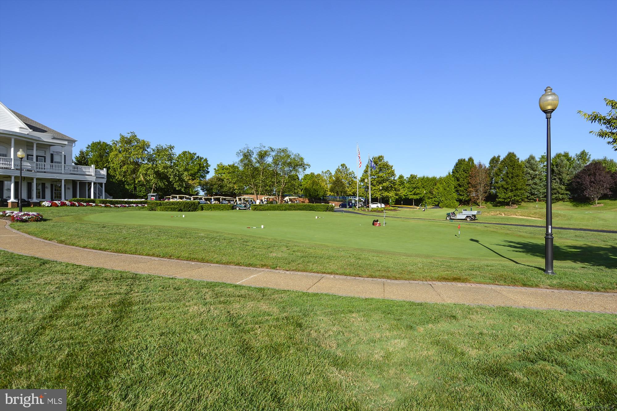 HERITAGE HUNT - Residential Lease