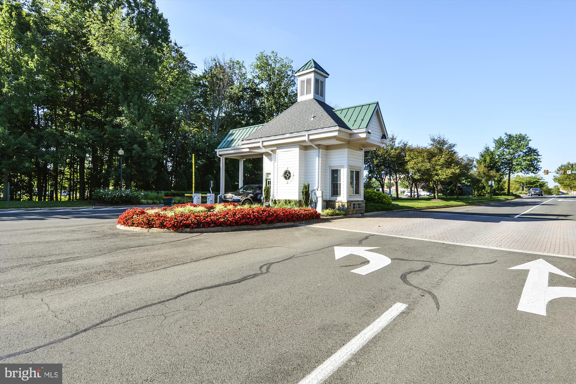 HERITAGE HUNT - Residential Lease