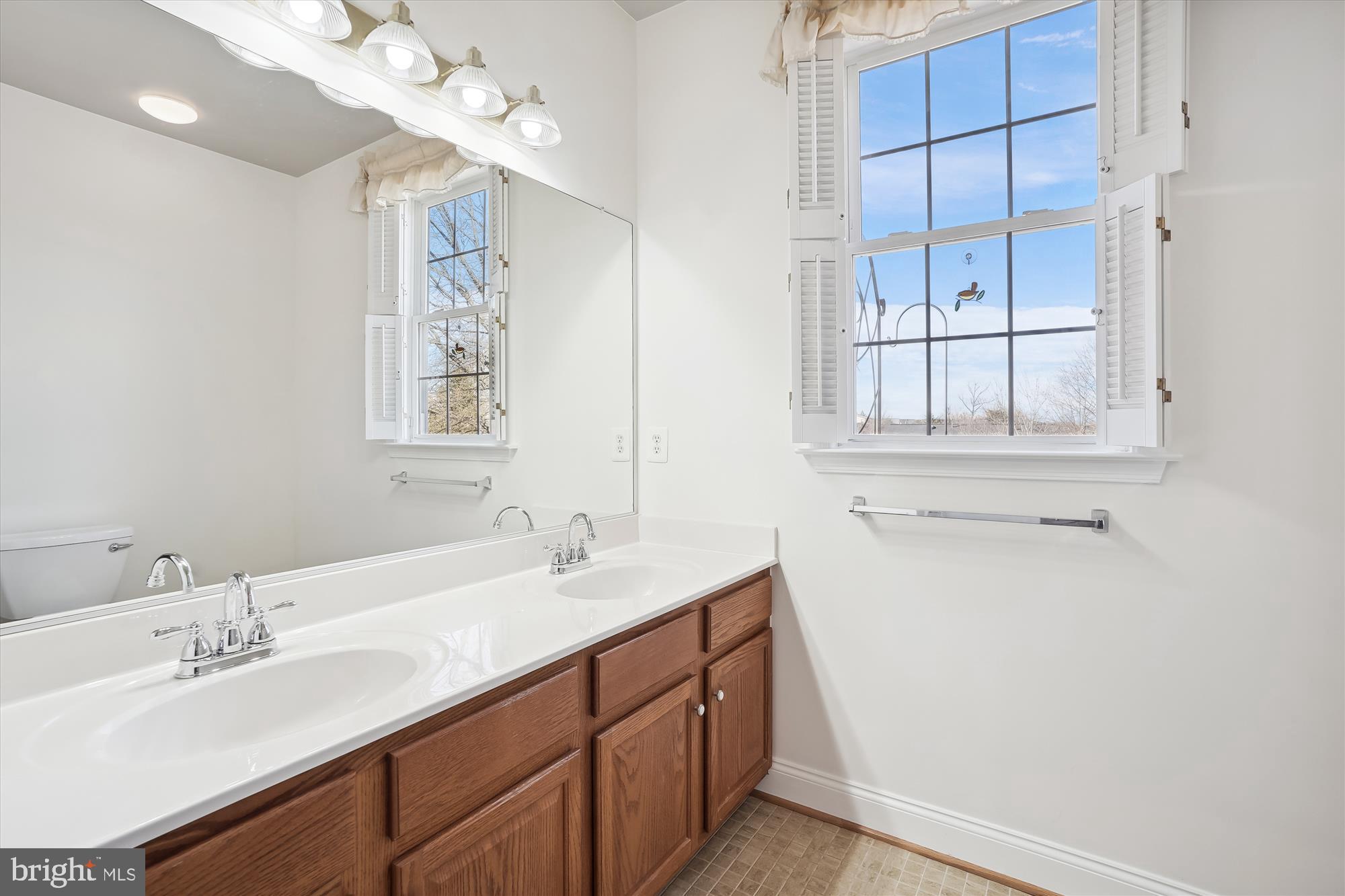 HERITAGE HUNT - Residential Lease