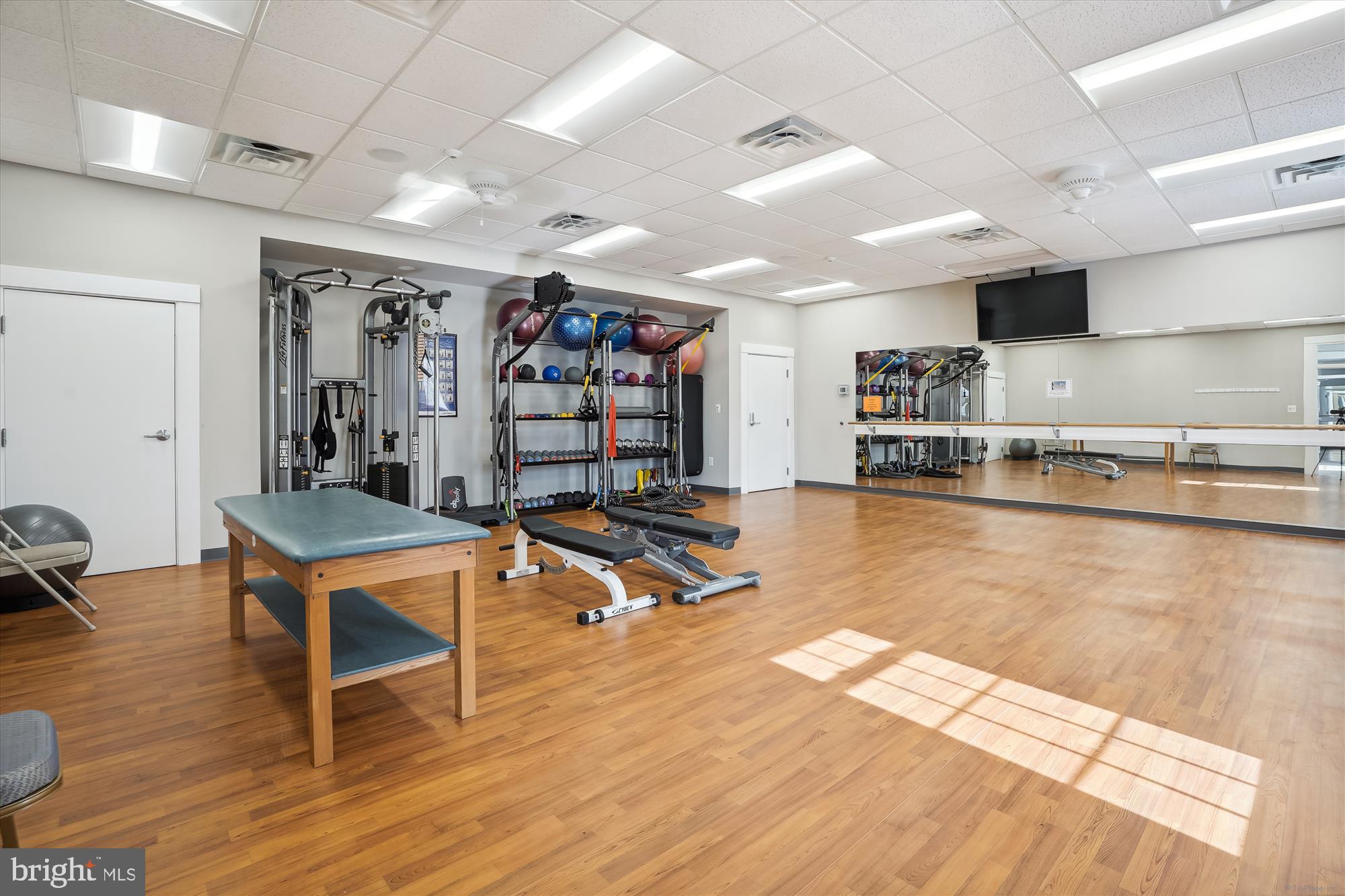 HERITAGE HUNT - Residential Lease