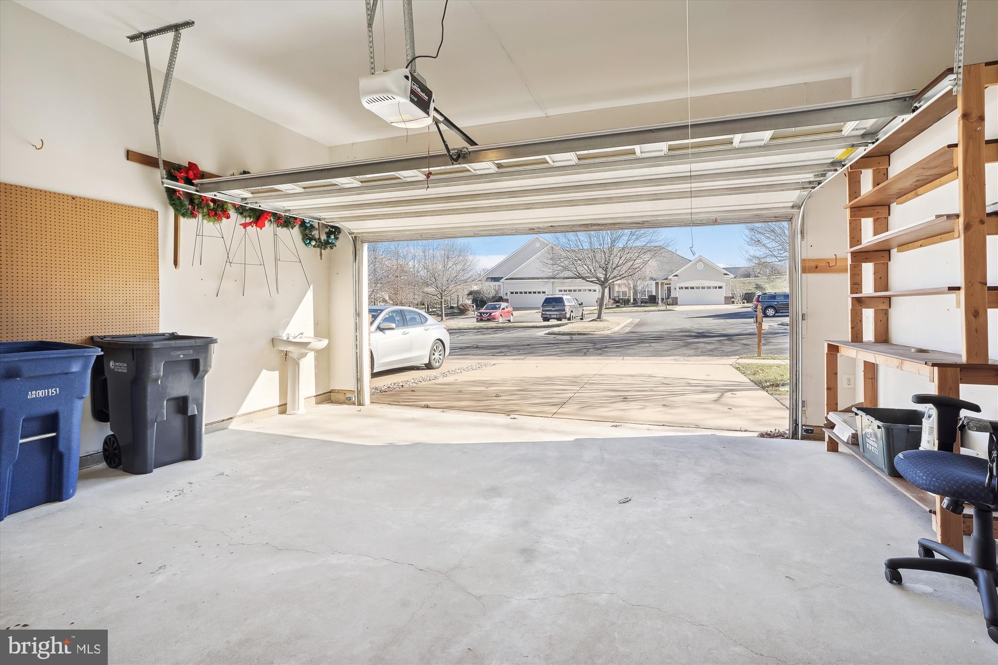 HERITAGE HUNT - Residential Lease