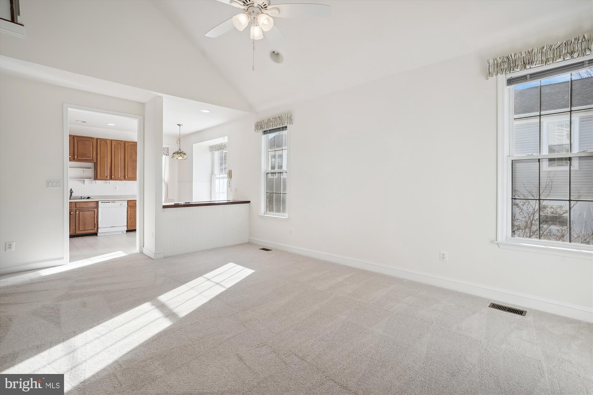 HERITAGE HUNT - Residential Lease