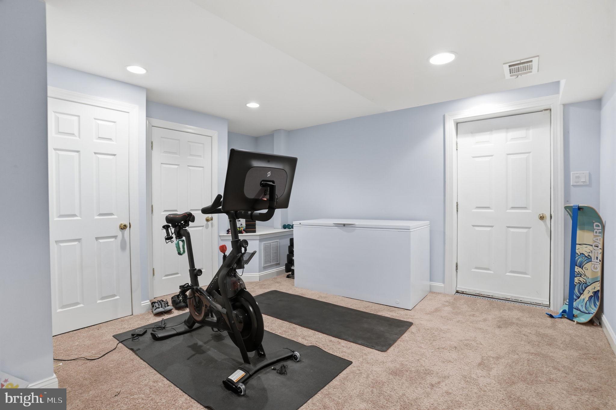 WALDEN WOODS - Residential