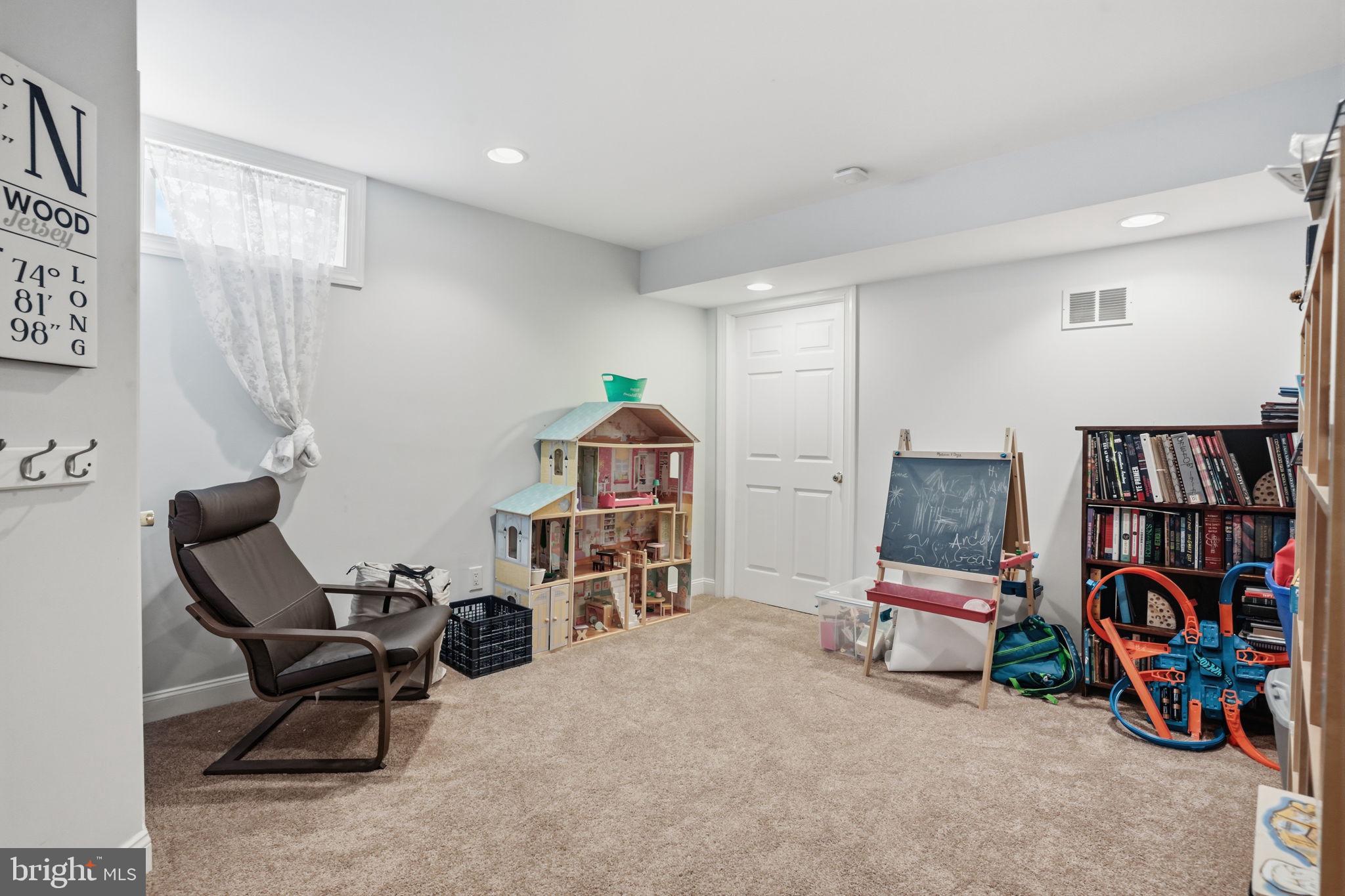 WALDEN WOODS - Residential