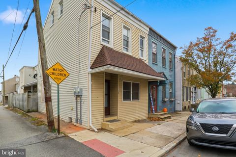 Photo of 128 N 7th Street, COLUMBIA, PA 17512 (MLS # PALA2079962)