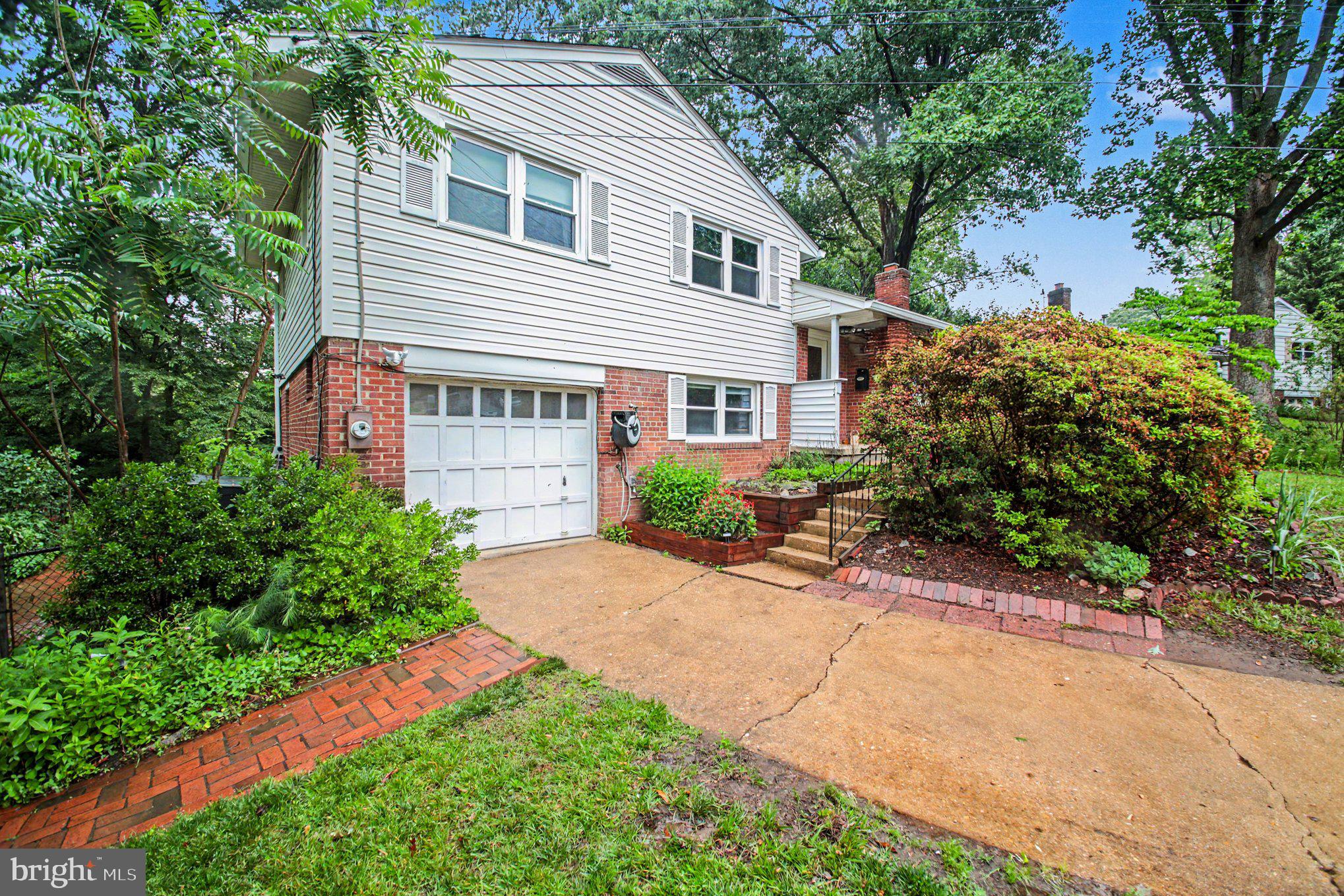 7411 ELLWOOD PLACE