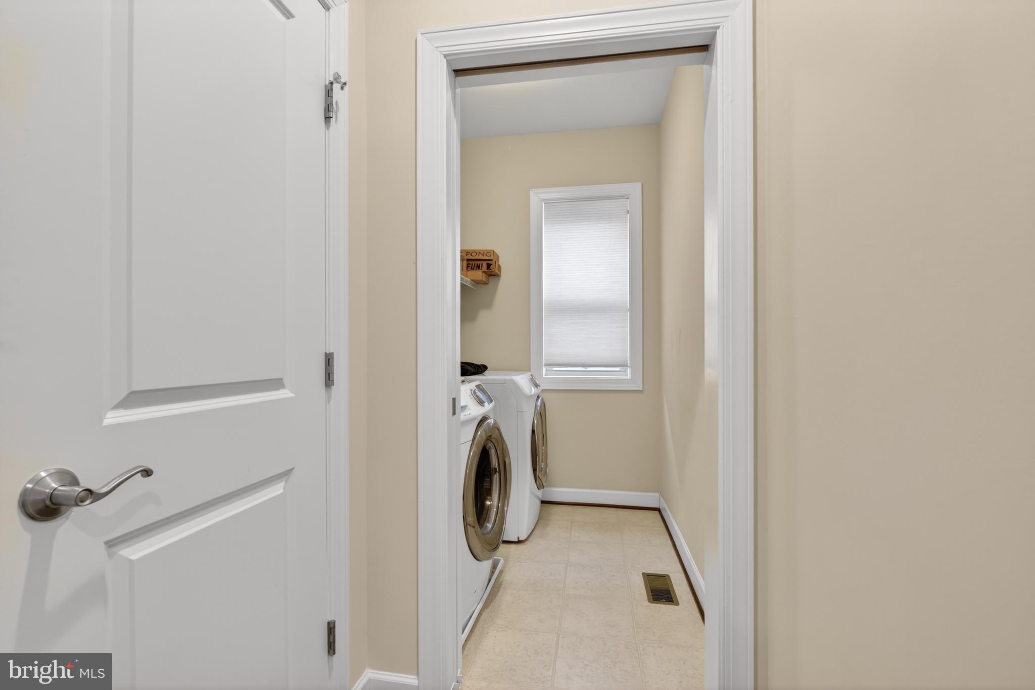 ONE LOUDOUN - Residential