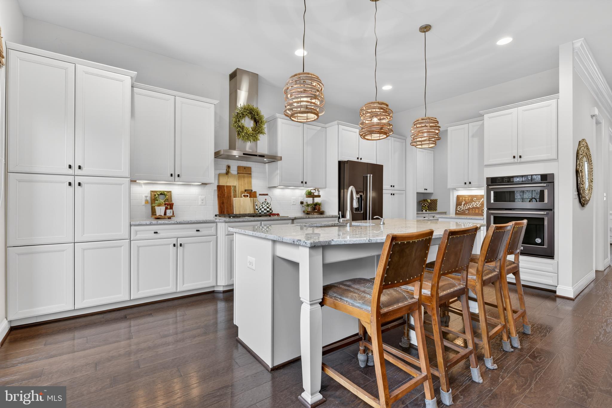 ONE LOUDOUN - Residential