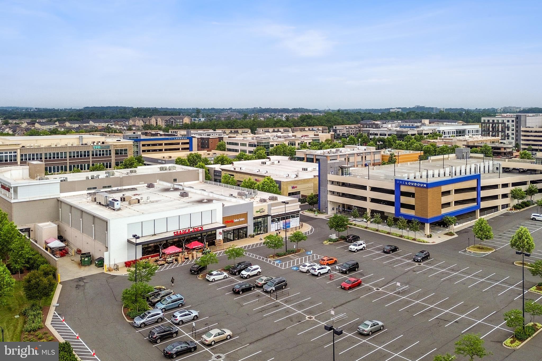 ONE LOUDOUN - Residential