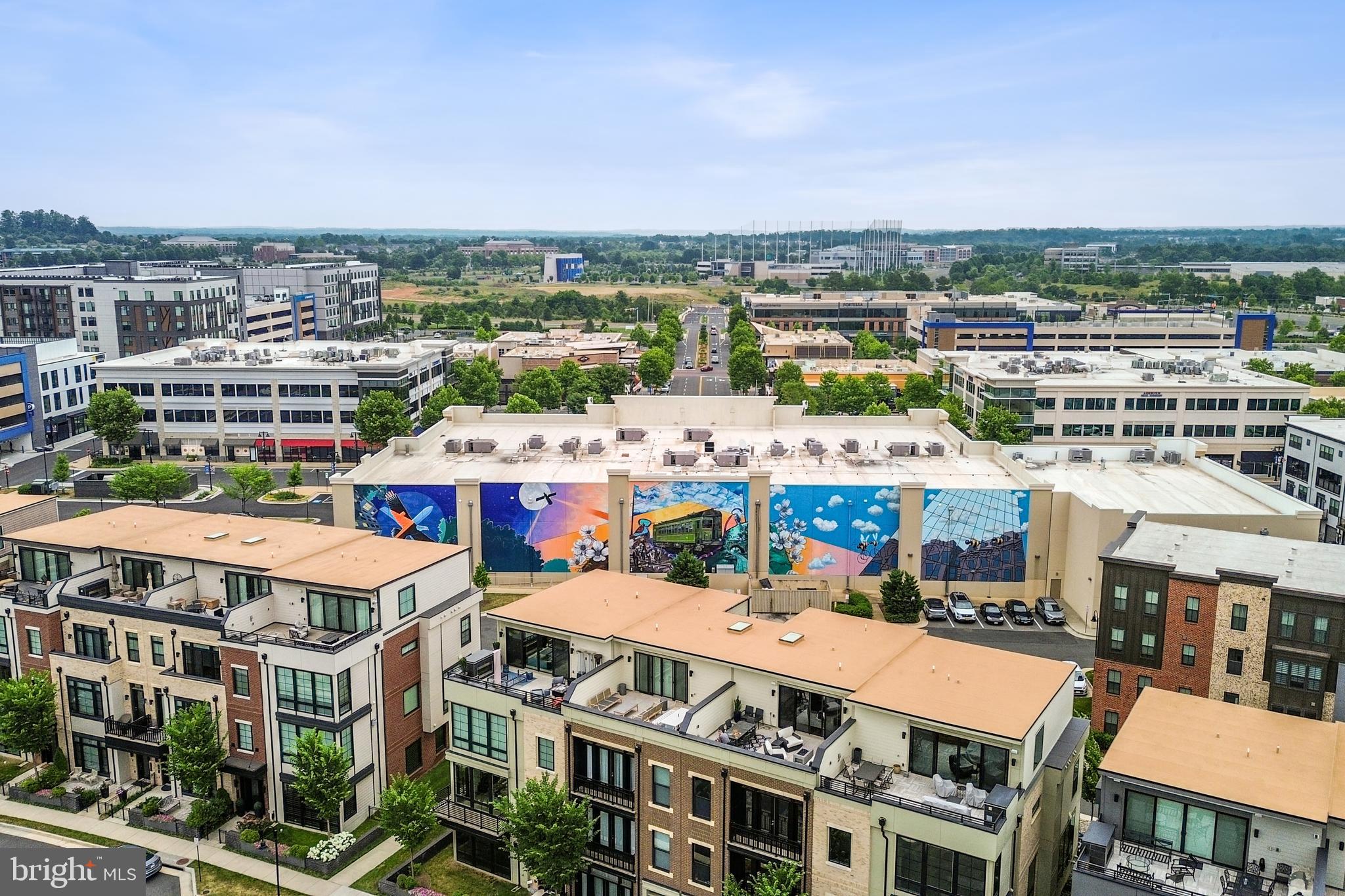 ONE LOUDOUN - Residential