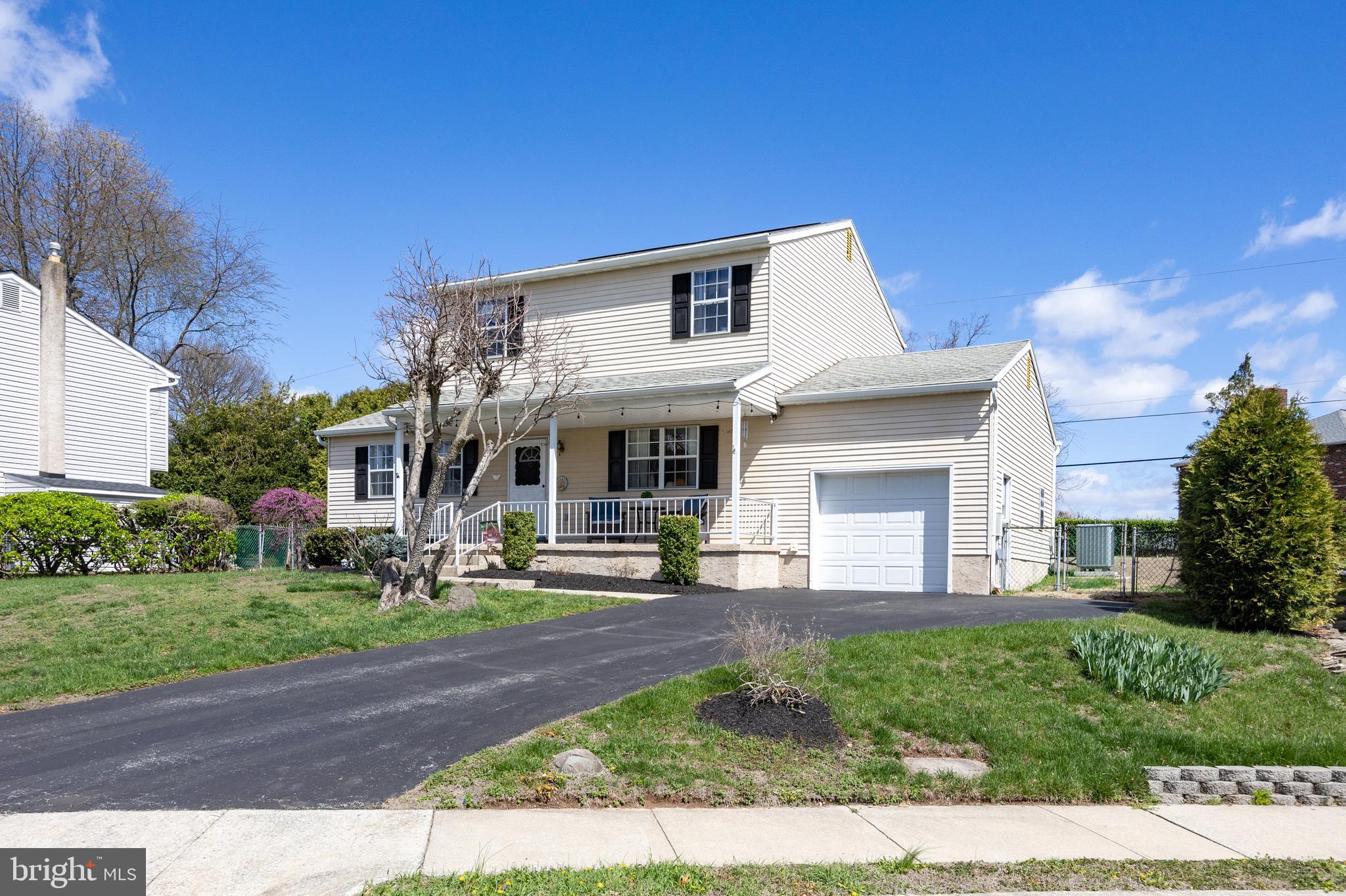 153 E PHOENIX DRIVE
