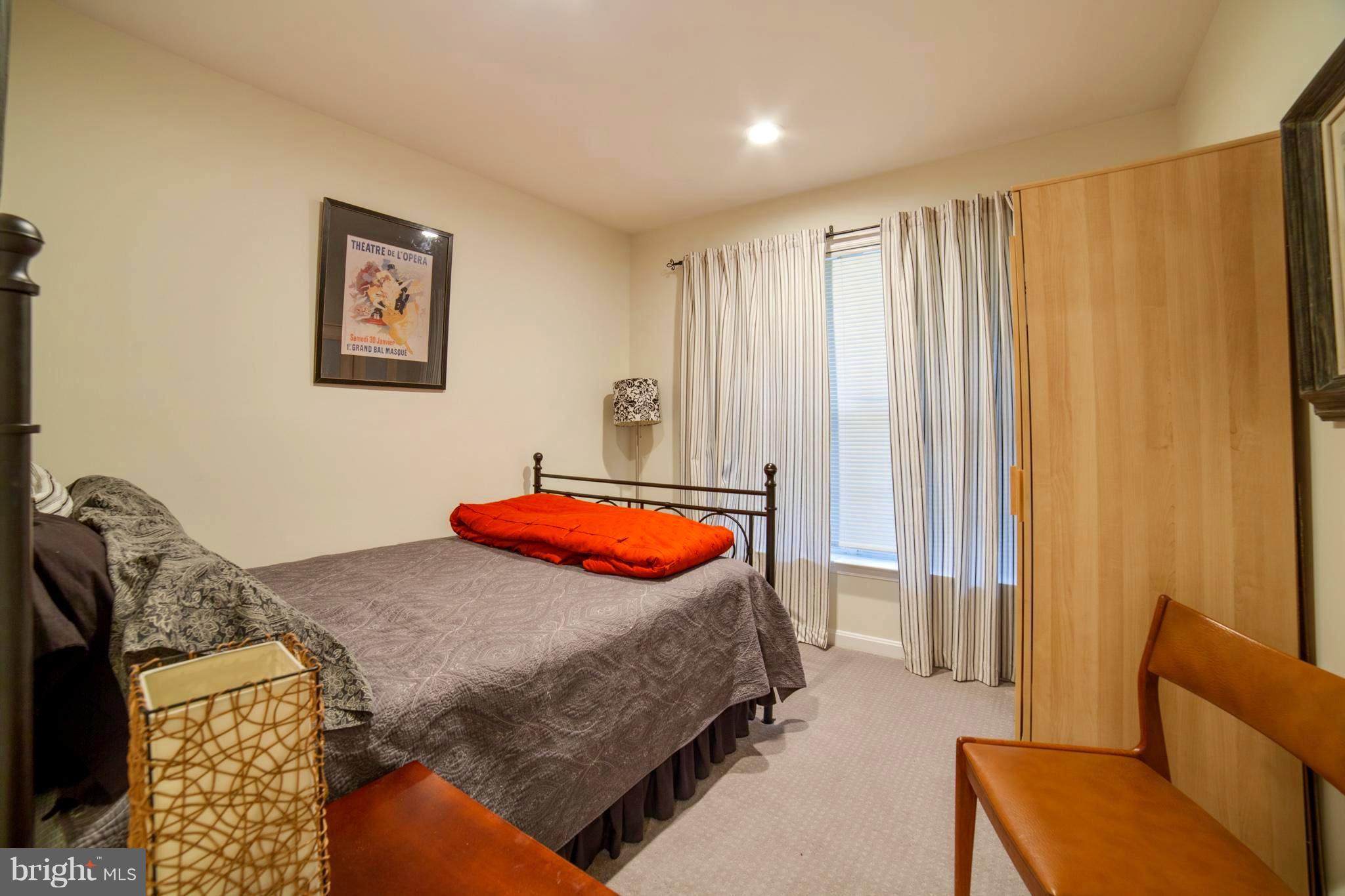 GATESTONE - Residential