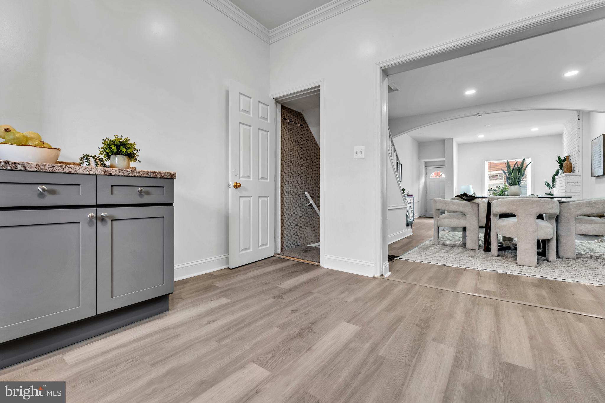 ELWOOD PARK - Residential