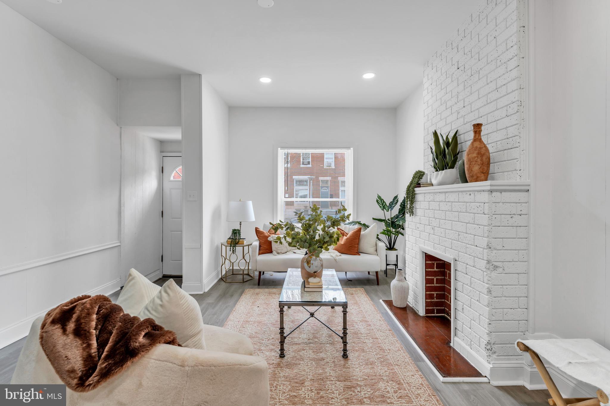 ELWOOD PARK - Residential