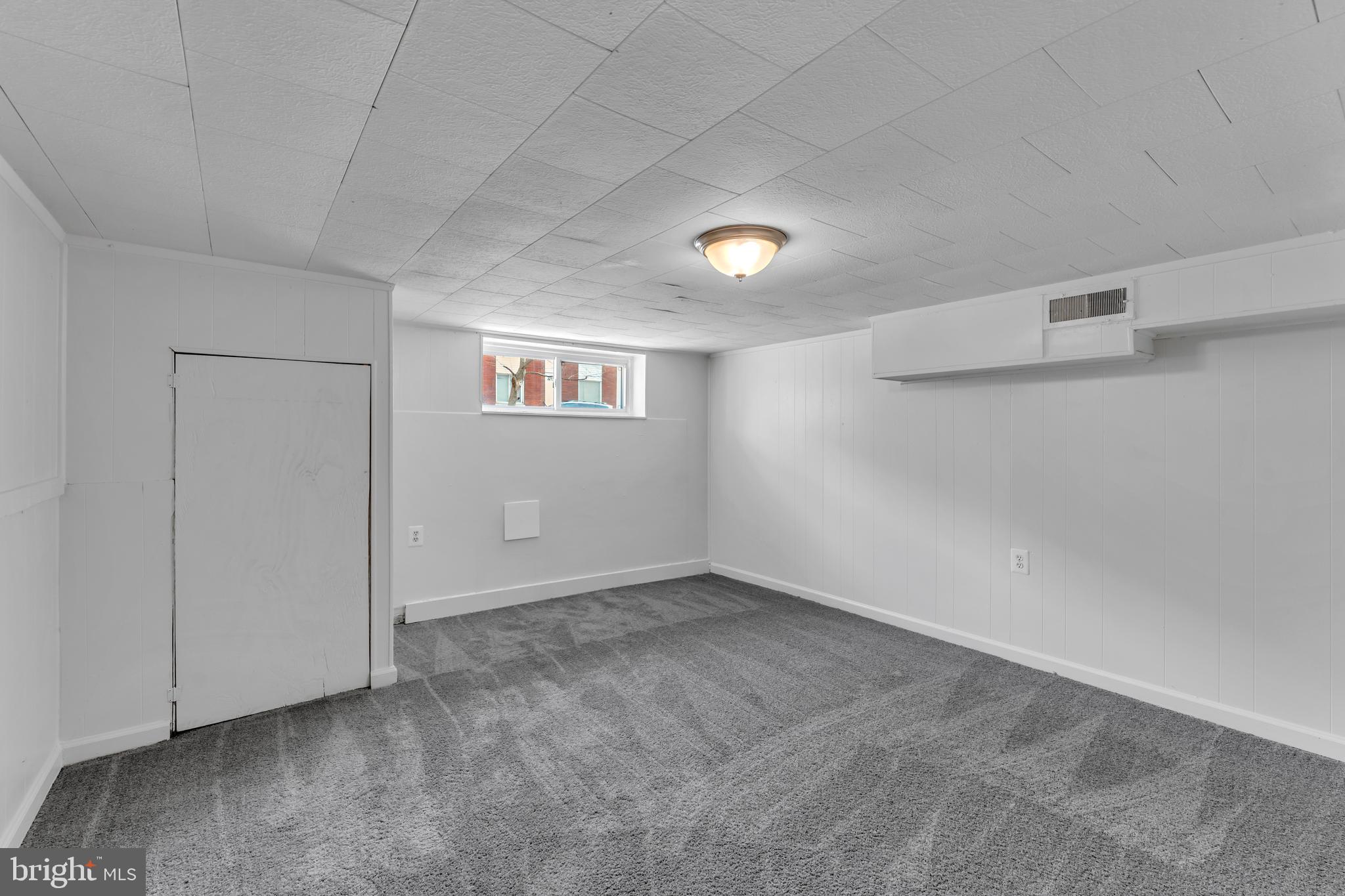 ELWOOD PARK - Residential