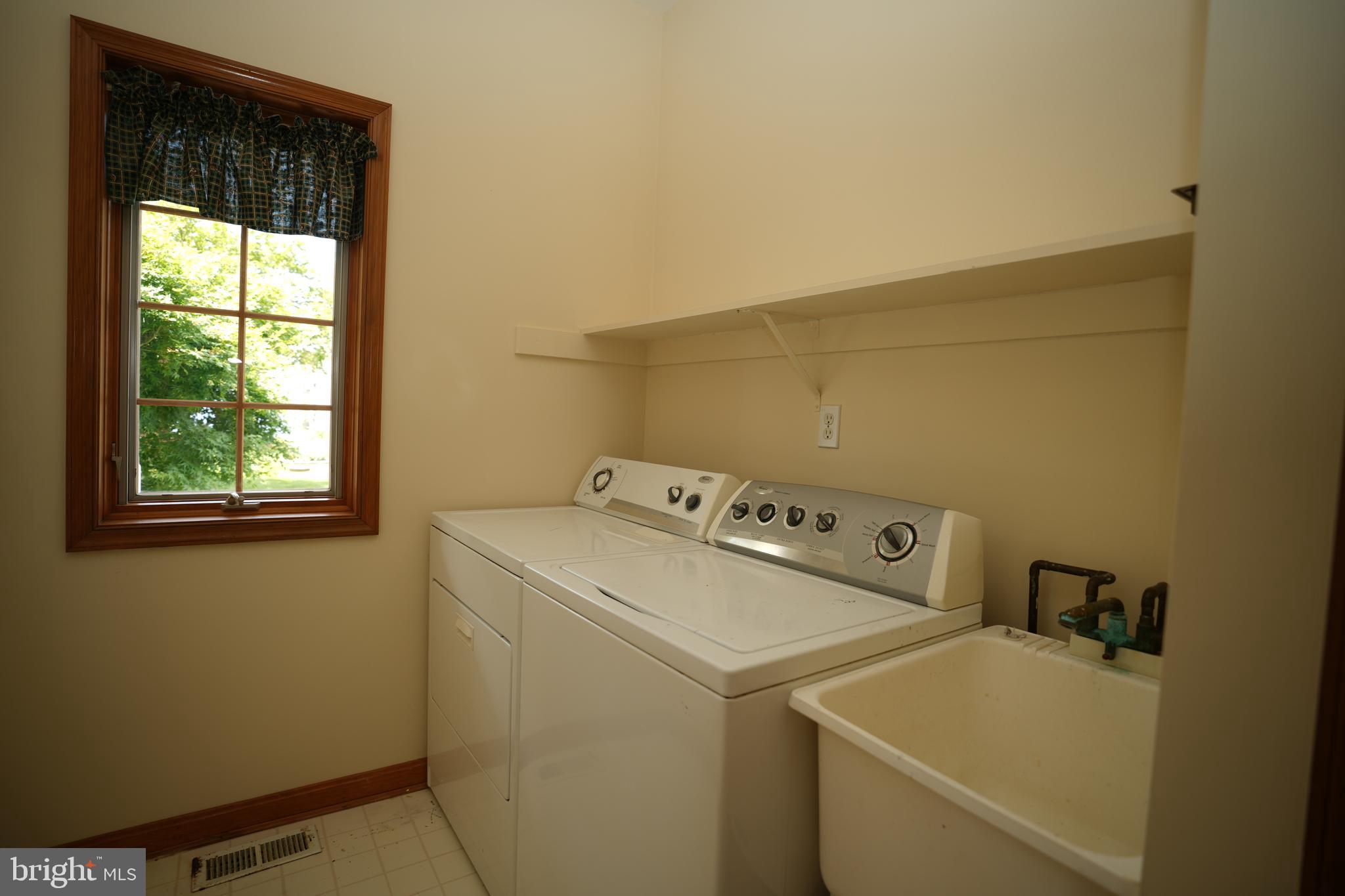 LANDINGS AT PINEY POINT - Residential