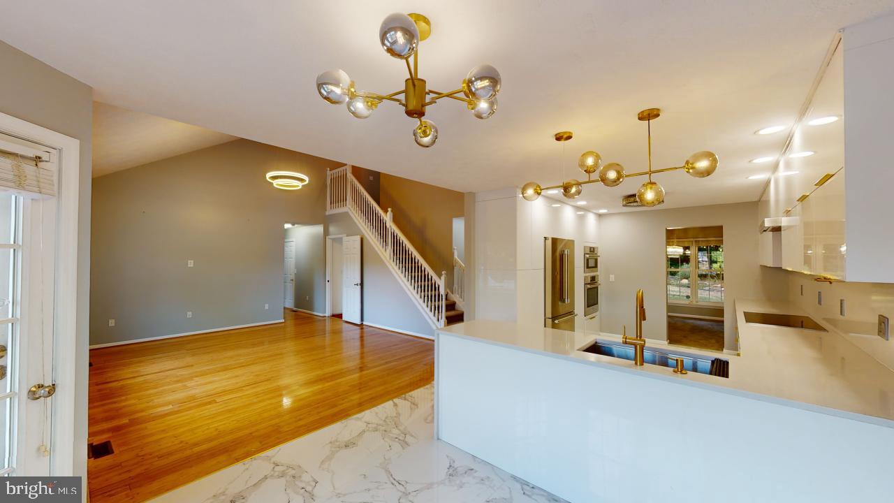 LAKEWOOD - Residential Lease