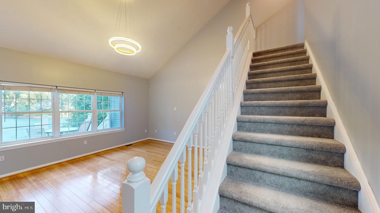 LAKEWOOD - Residential Lease