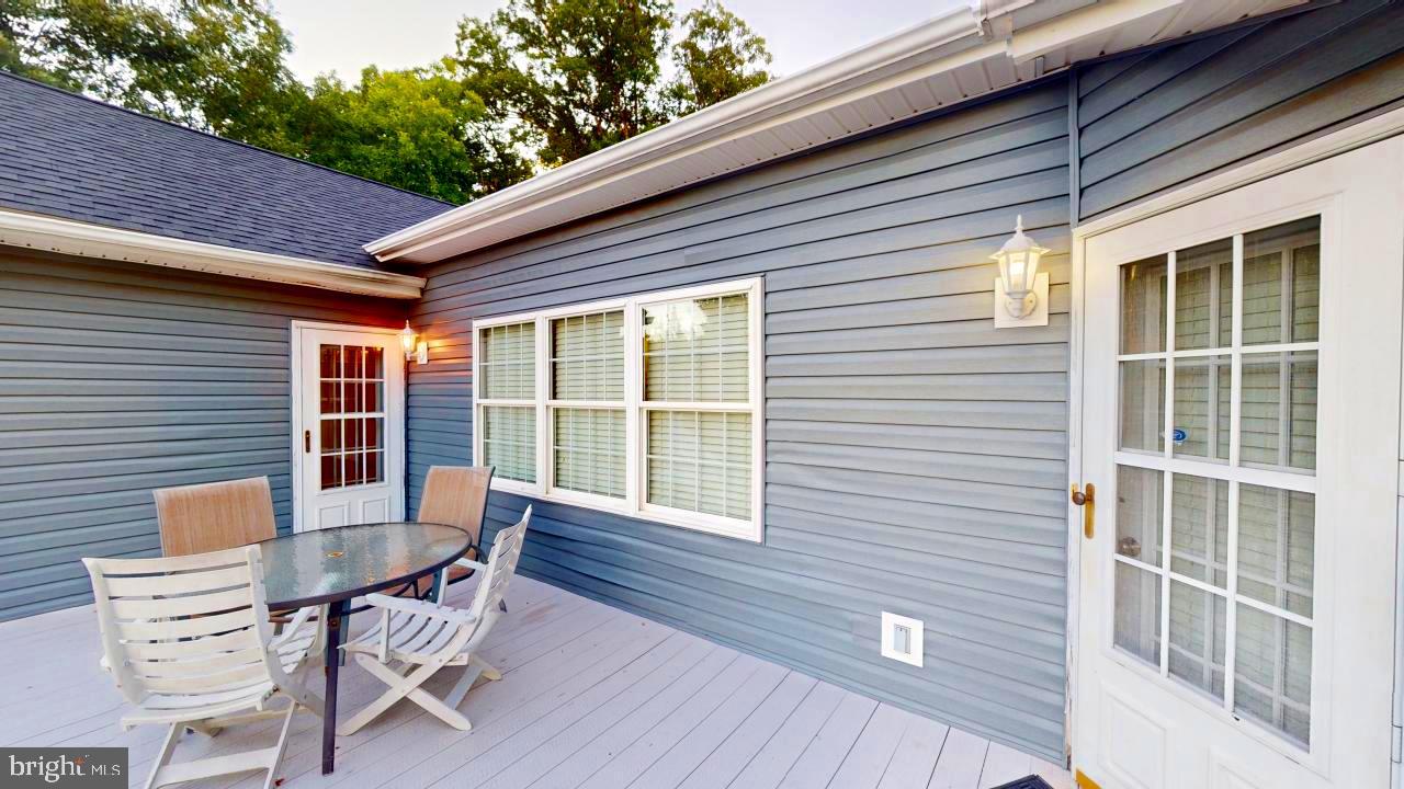 LAKEWOOD - Residential Lease