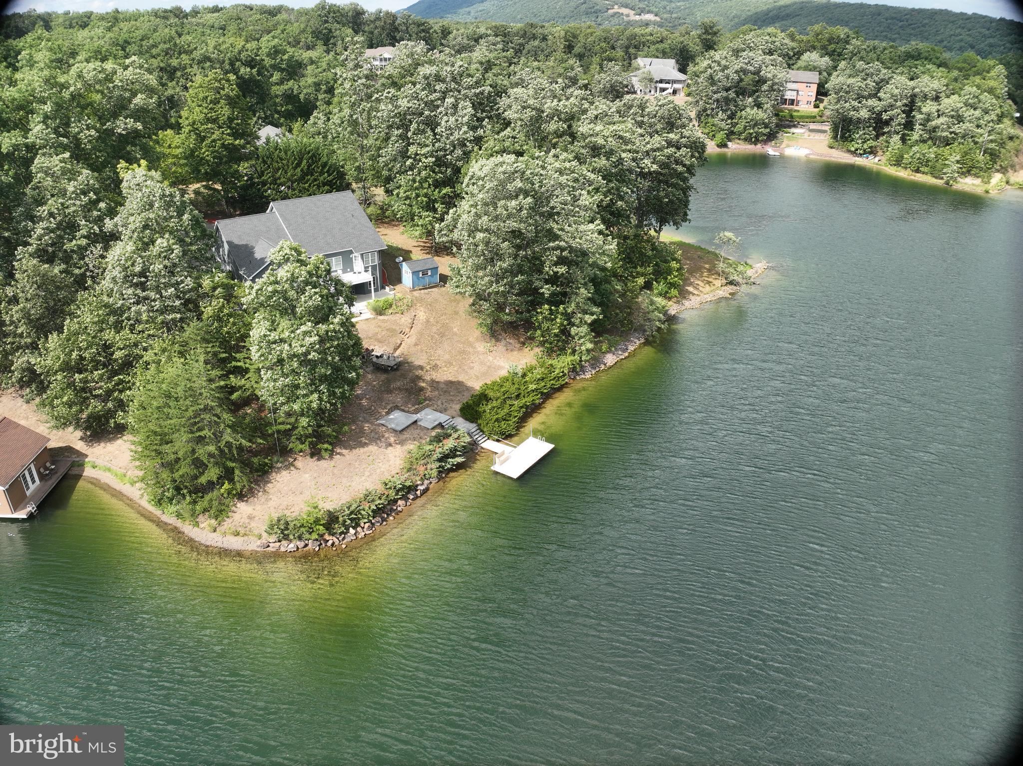 LAKEWOOD - Residential Lease