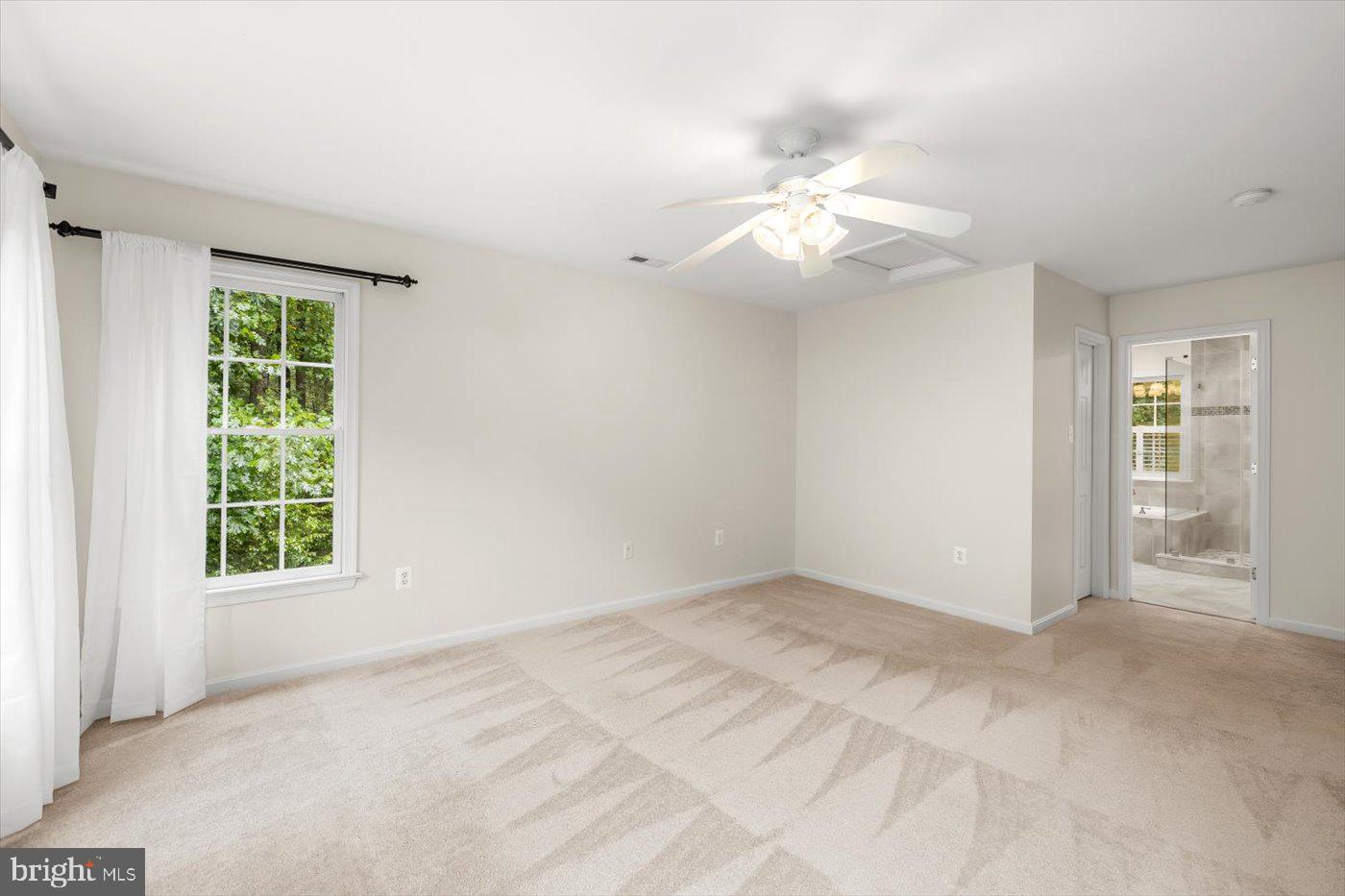 WOODFIELD - Residential