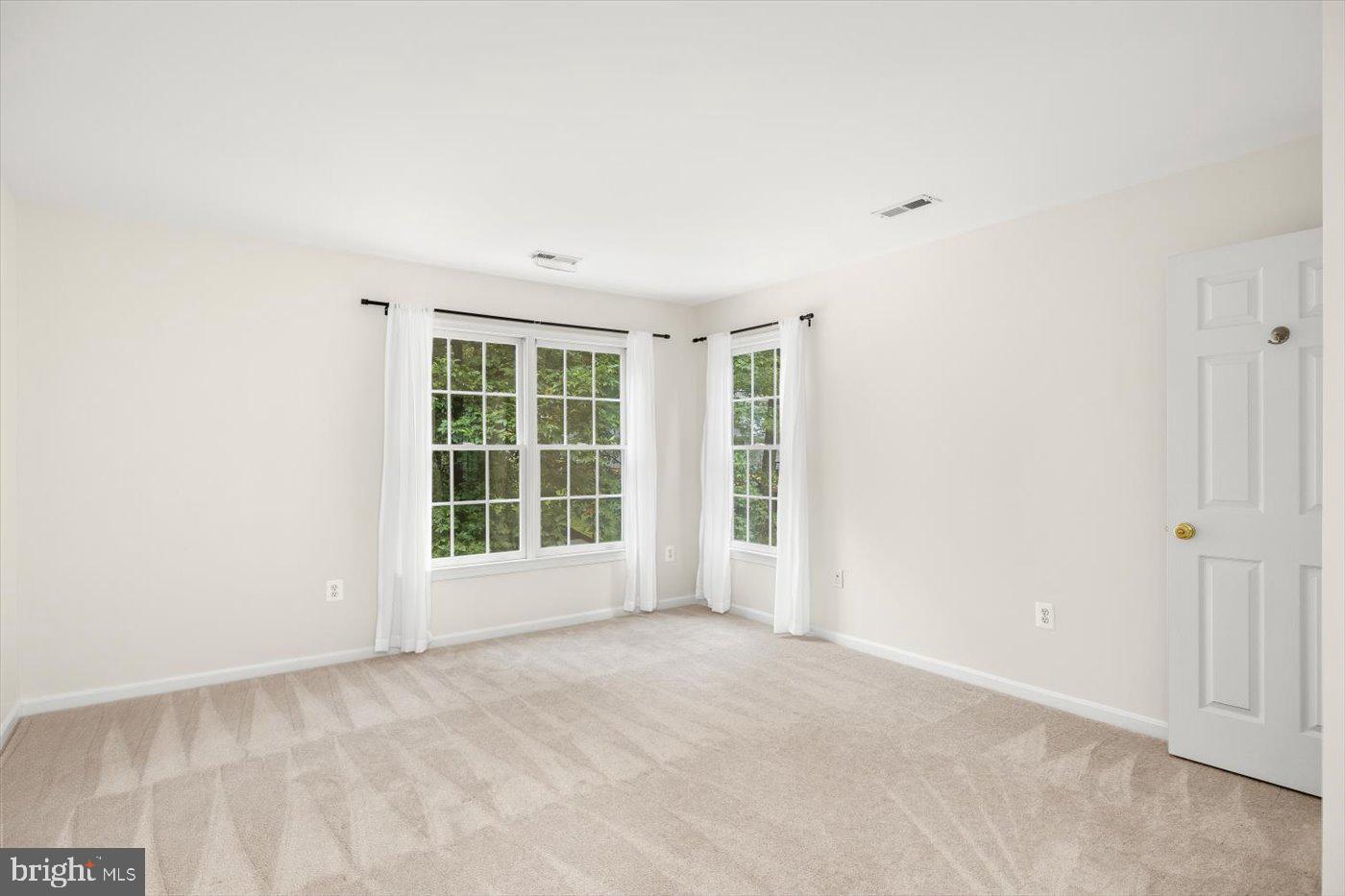 WOODFIELD - Residential