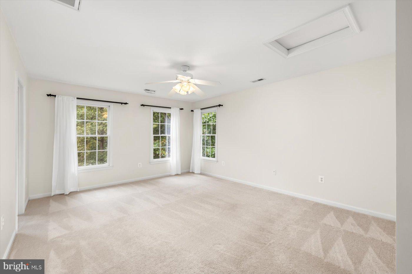 WOODFIELD - Residential