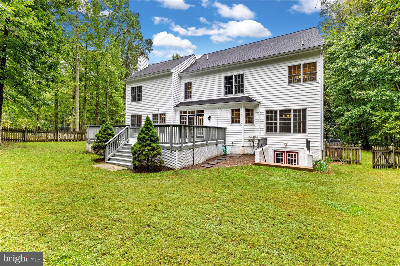 WOODFIELD - Residential