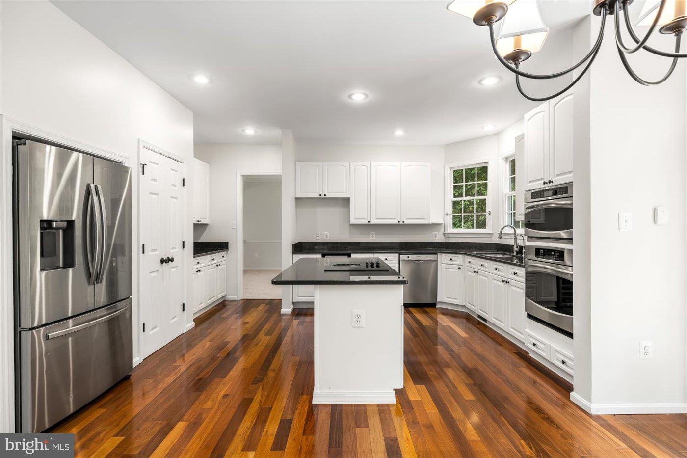 WOODFIELD - Residential