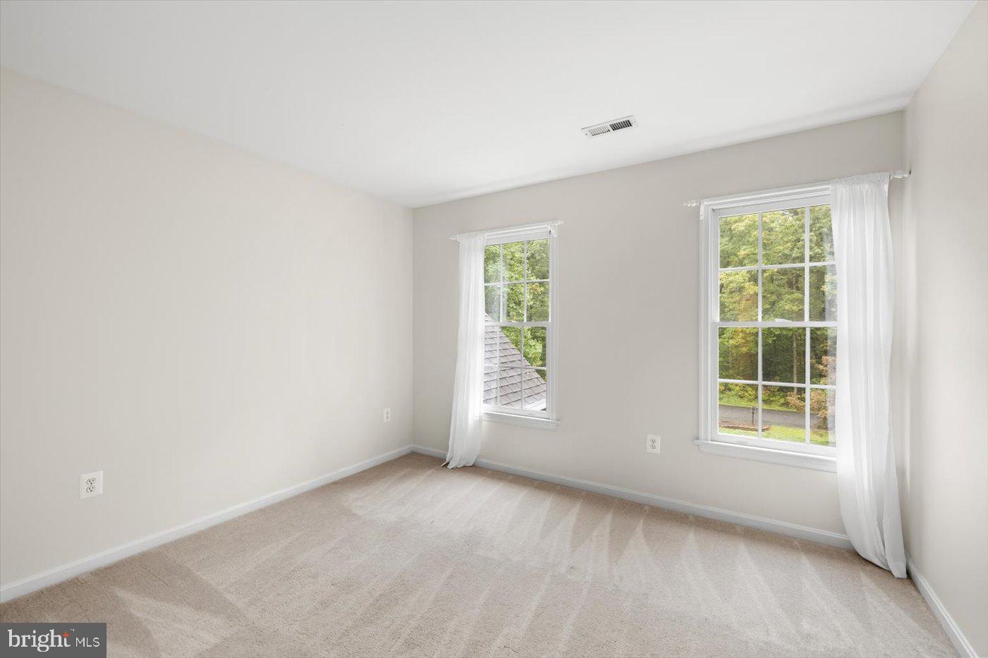 WOODFIELD - Residential