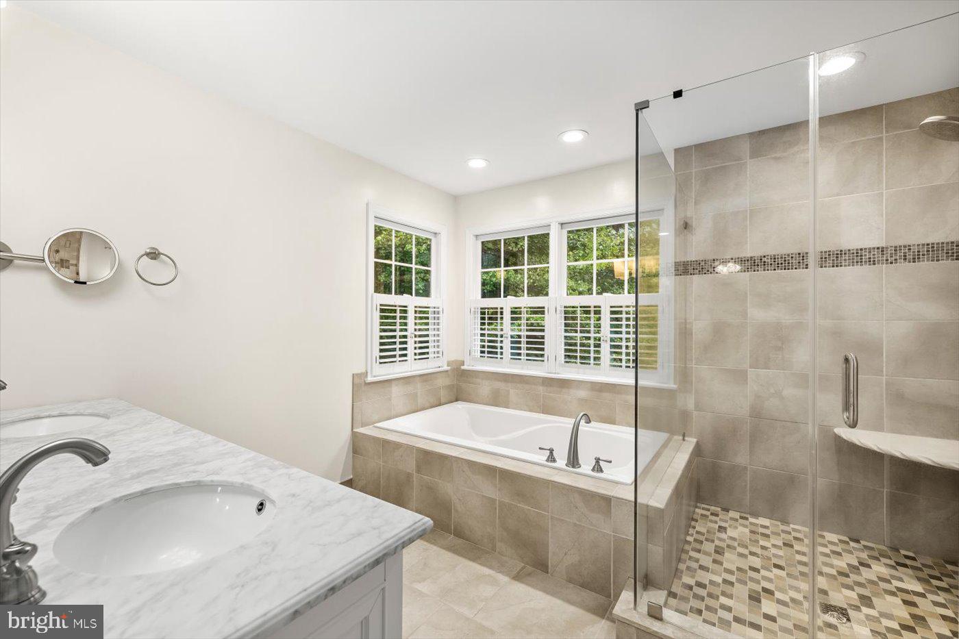 WOODFIELD - Residential