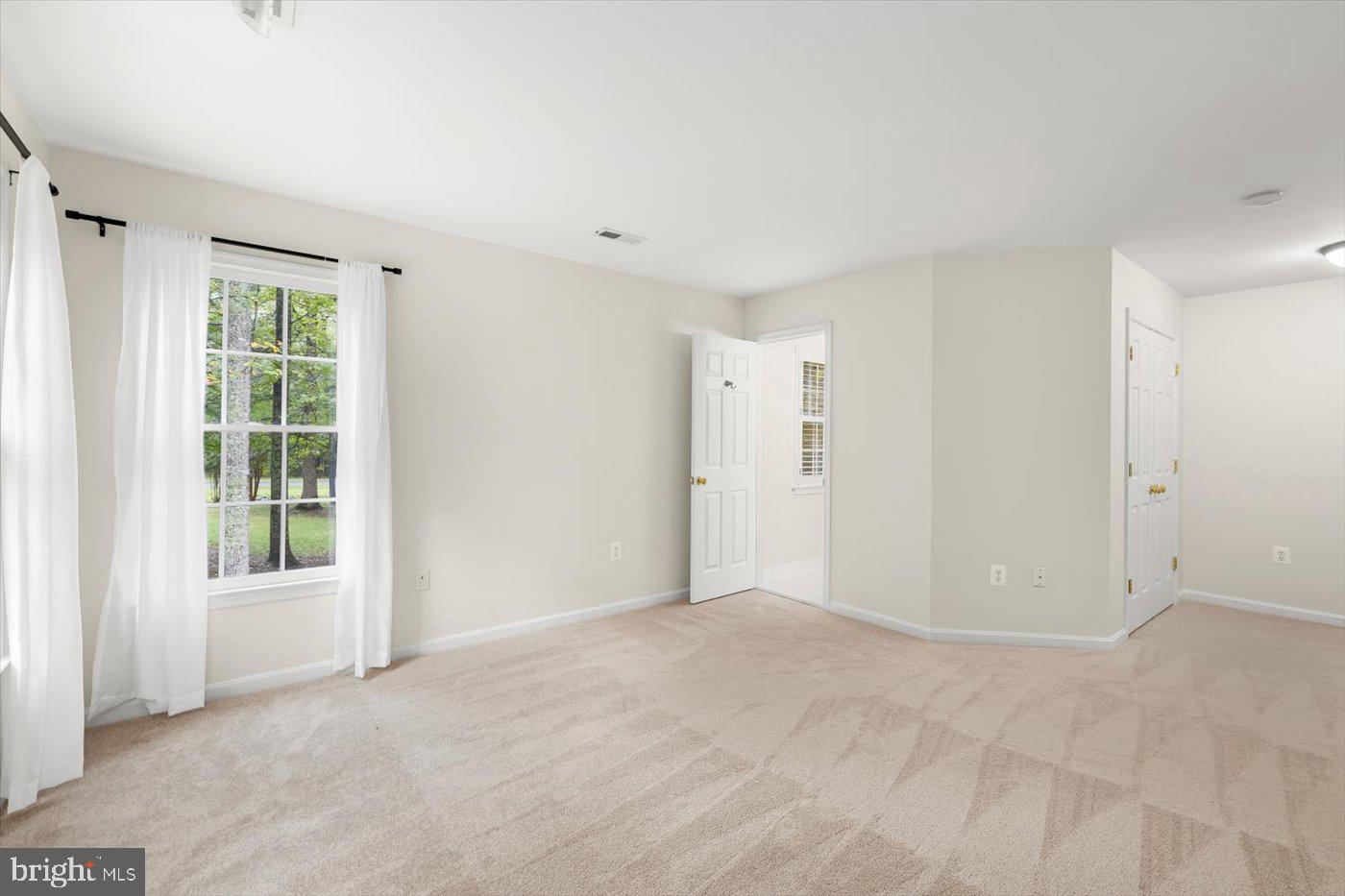 WOODFIELD - Residential