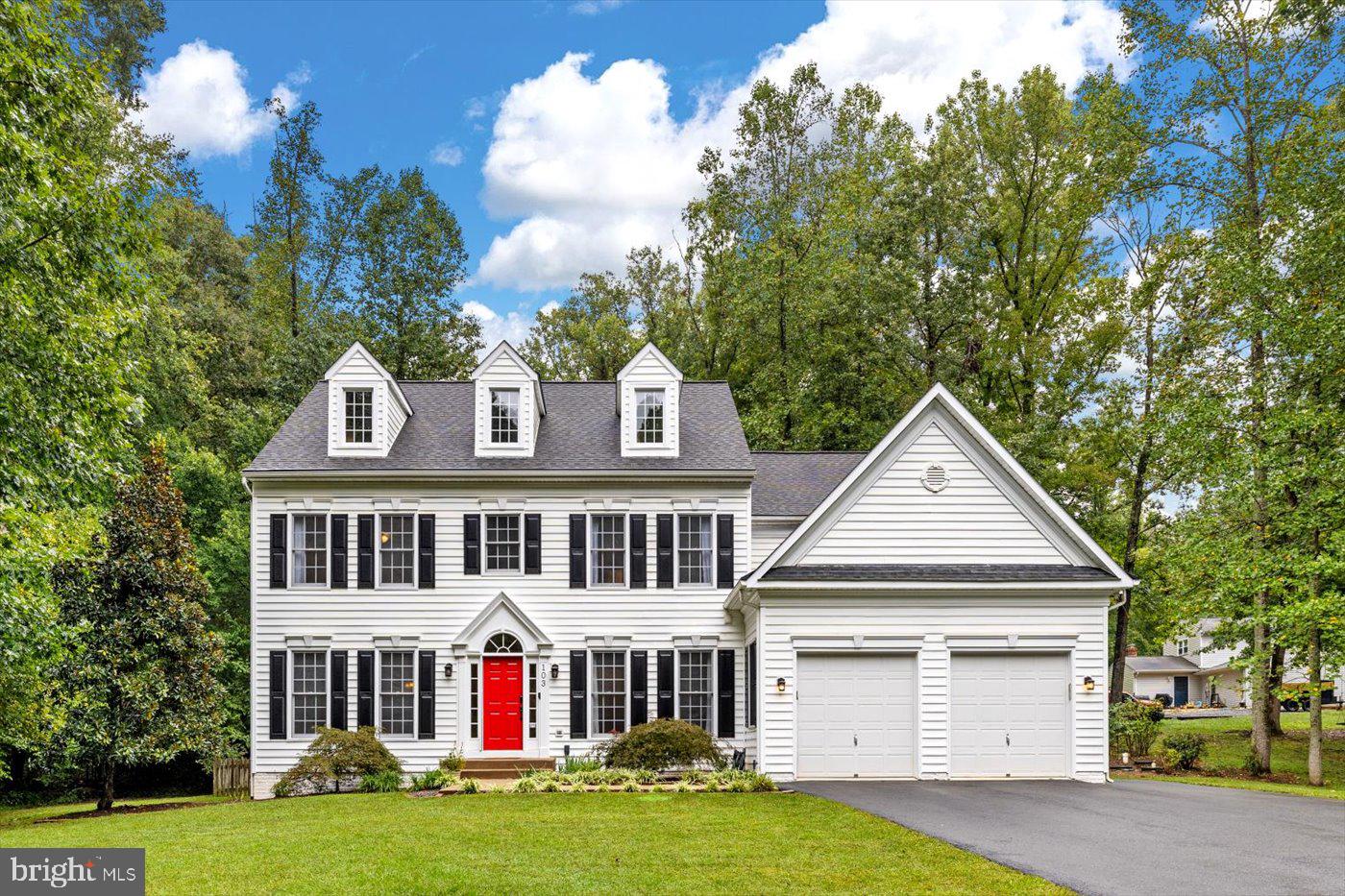 WOODFIELD - Residential