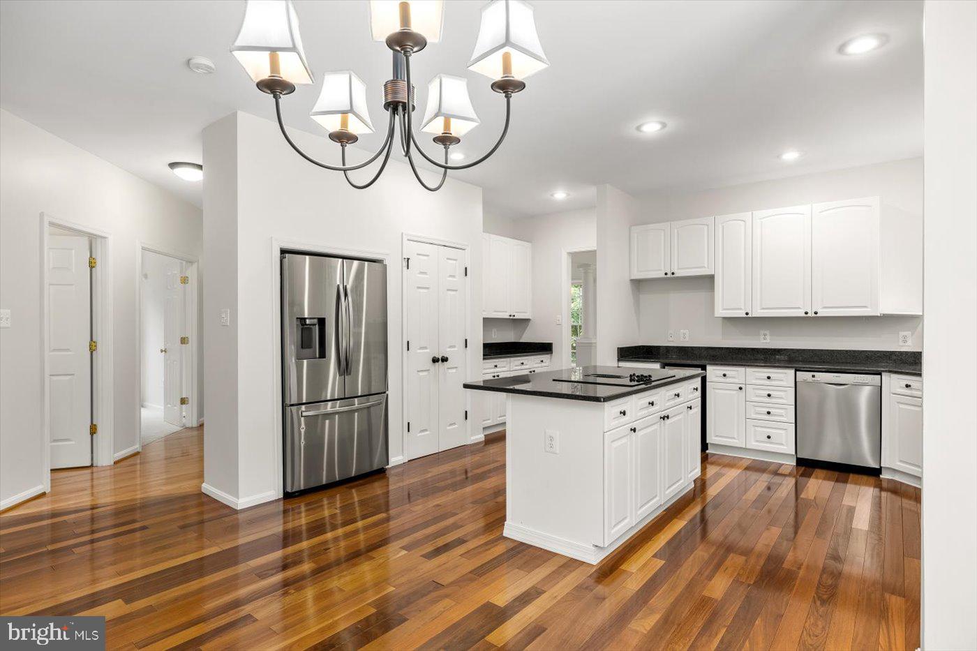 WOODFIELD - Residential