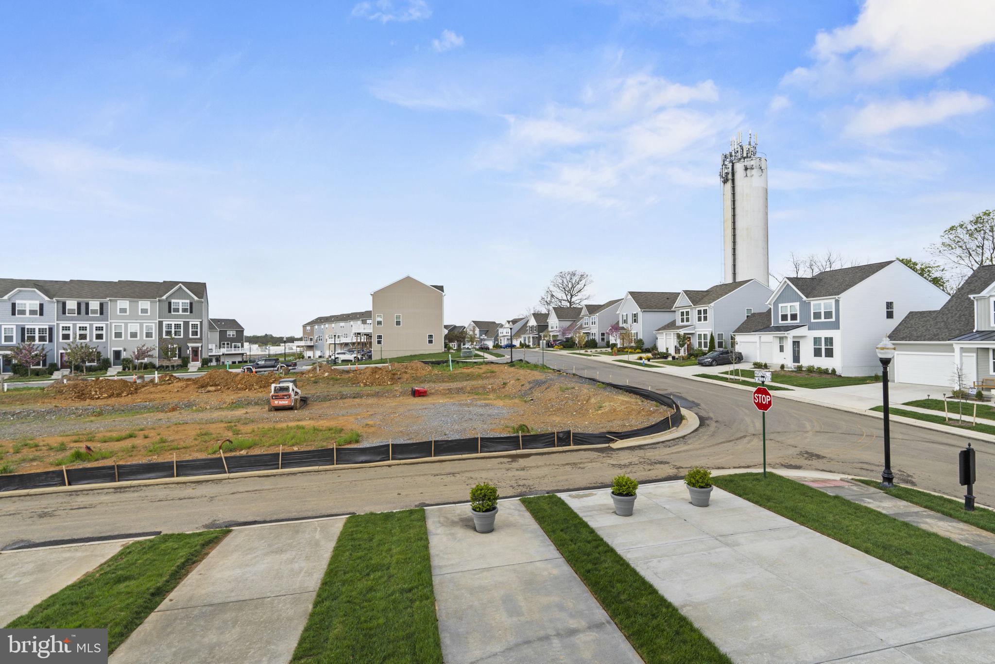 PRESIDENTS POINTE - Residential