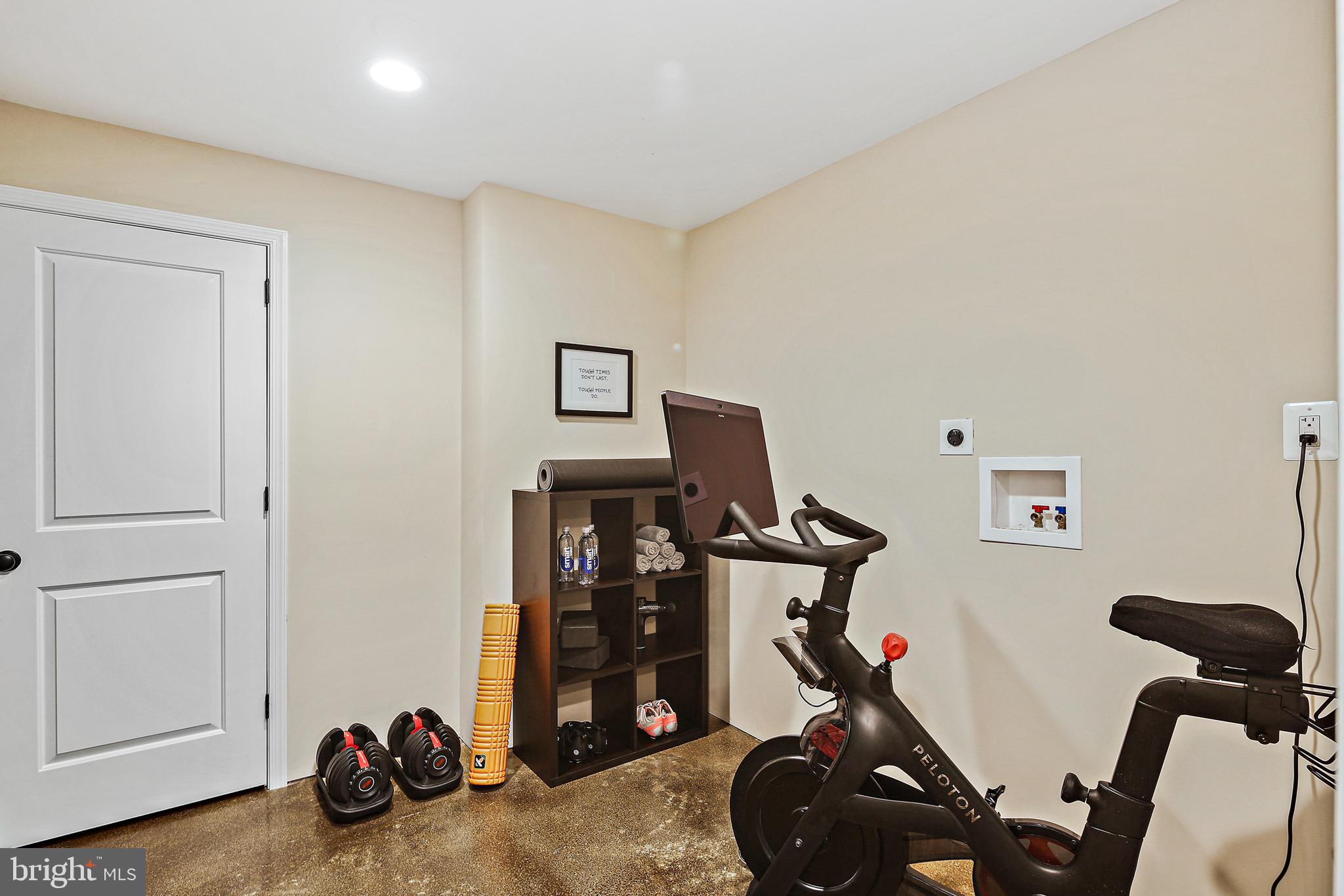 RIVERSIDE - Residential