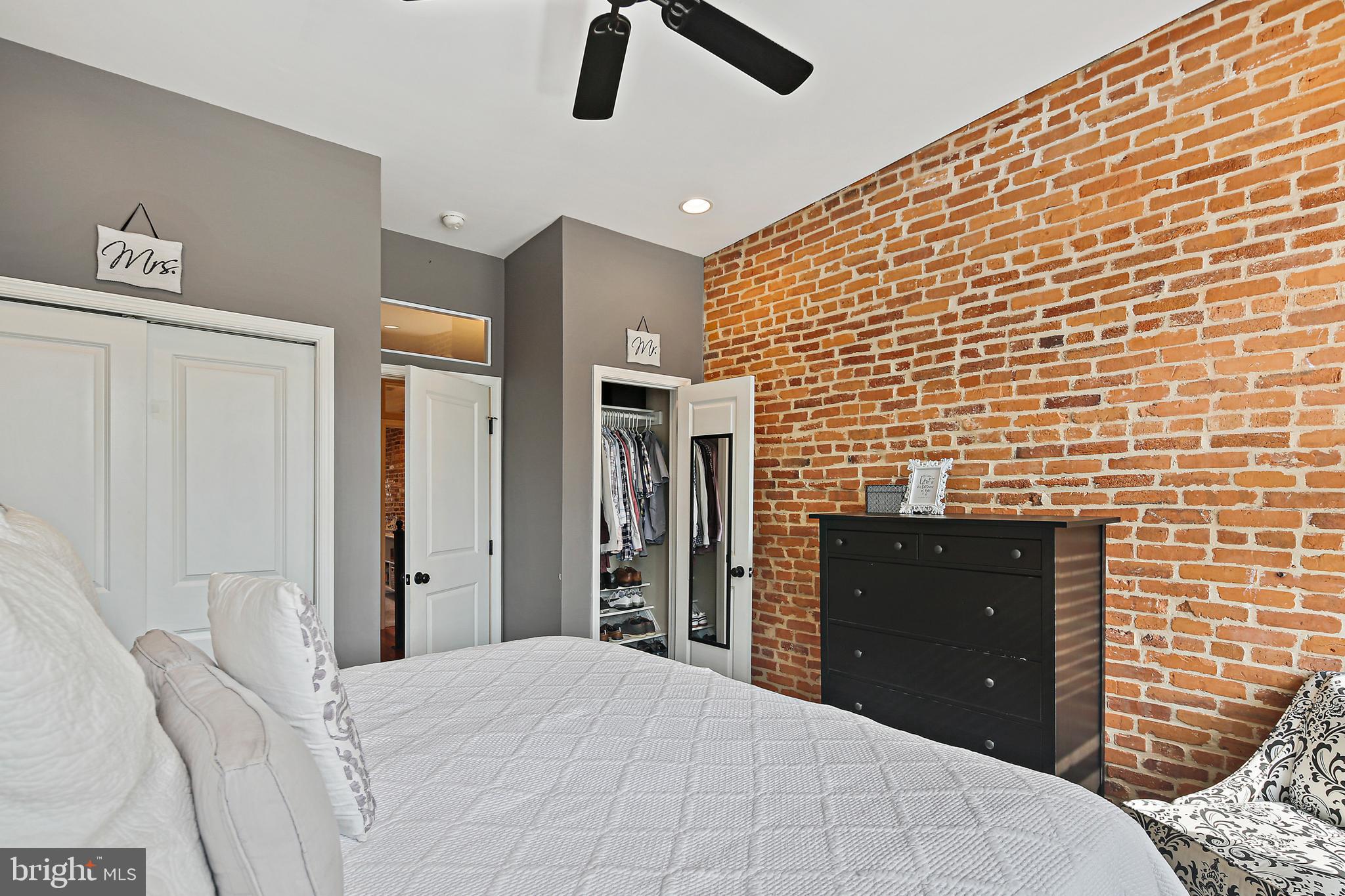 RIVERSIDE - Residential