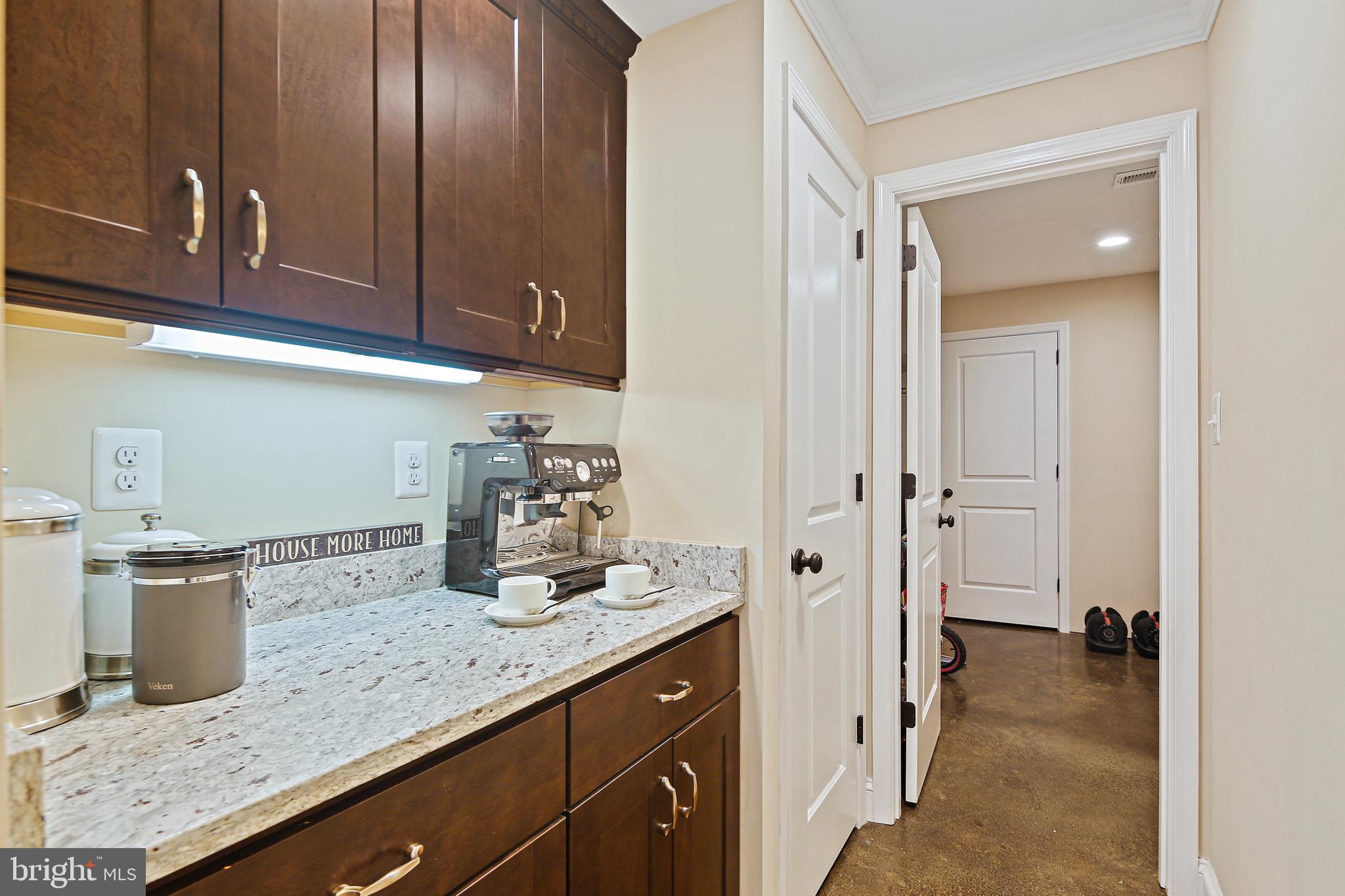 RIVERSIDE - Residential