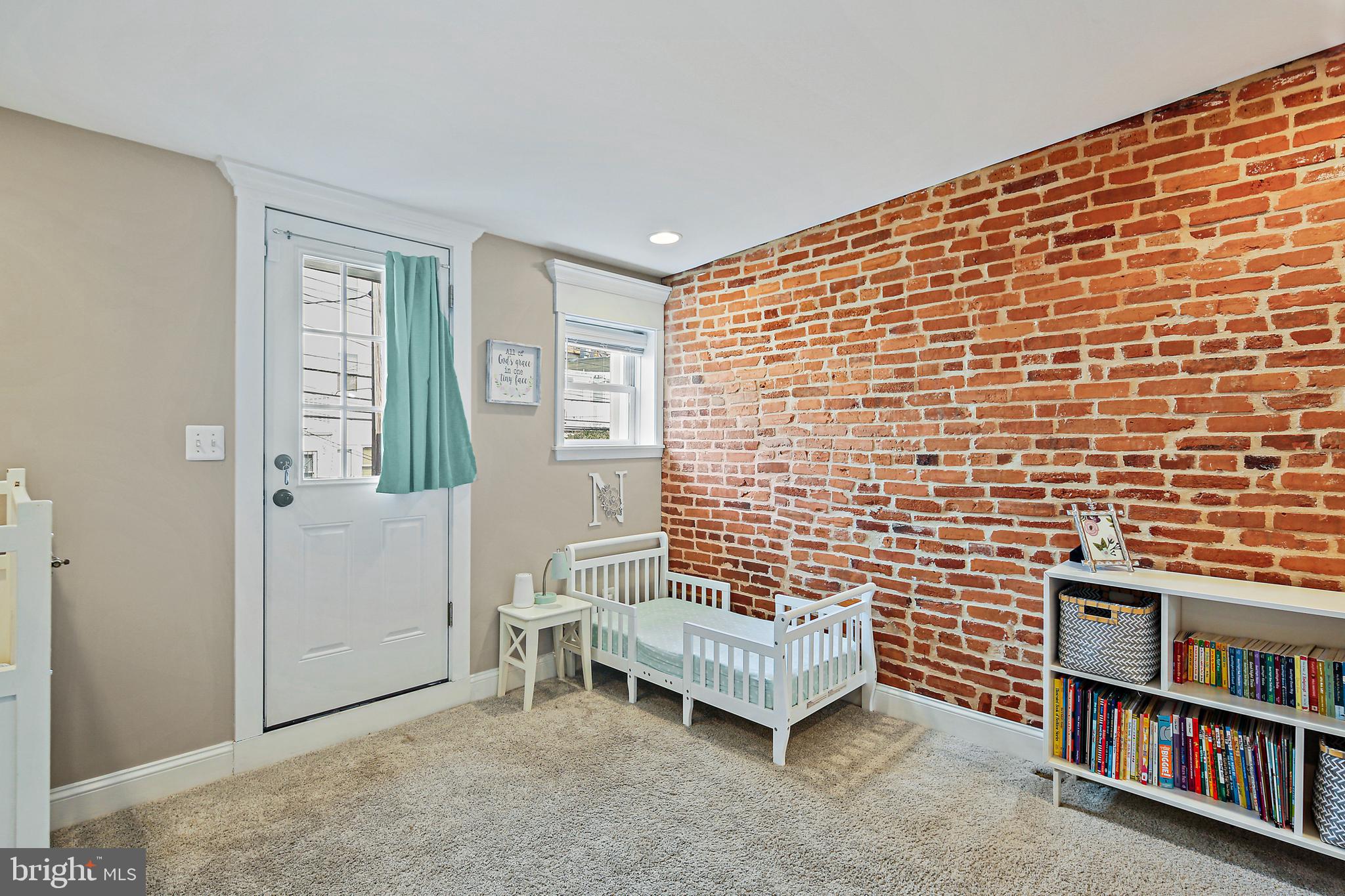 RIVERSIDE - Residential