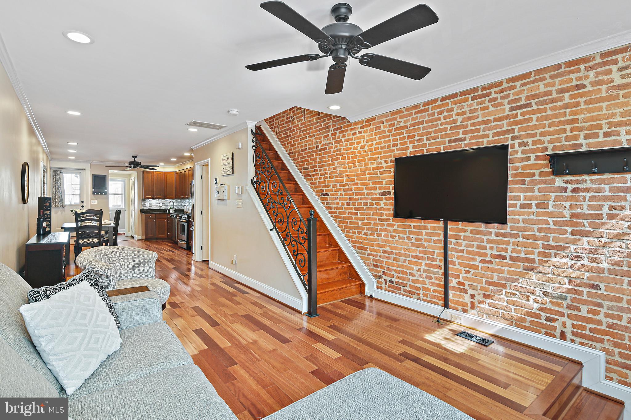 RIVERSIDE - Residential