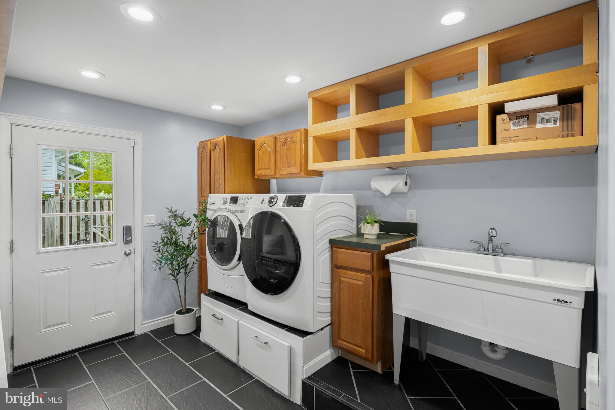 SEVERNSIDE - Residential