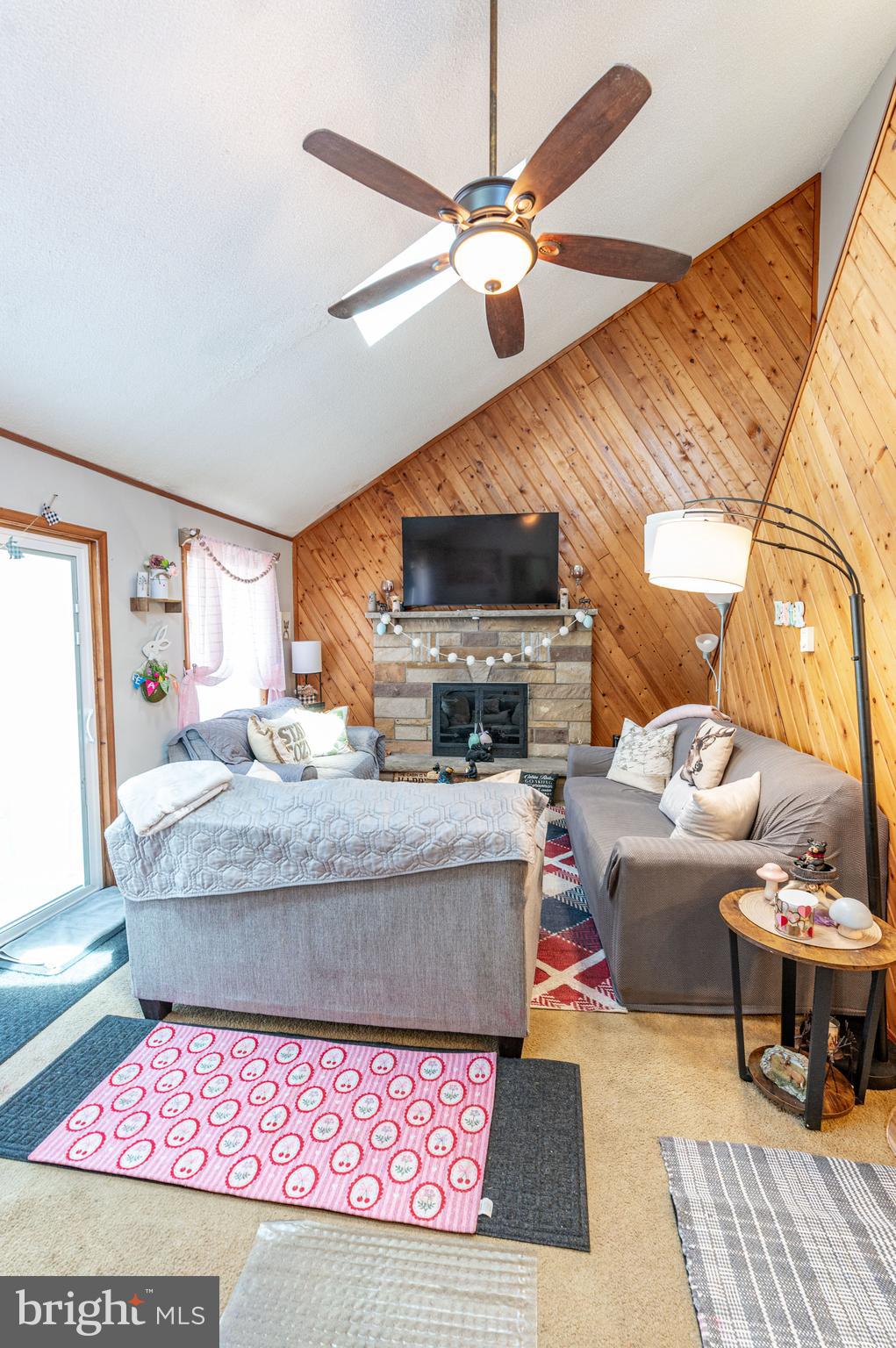 POCONO COUNTRY PLACE - Residential